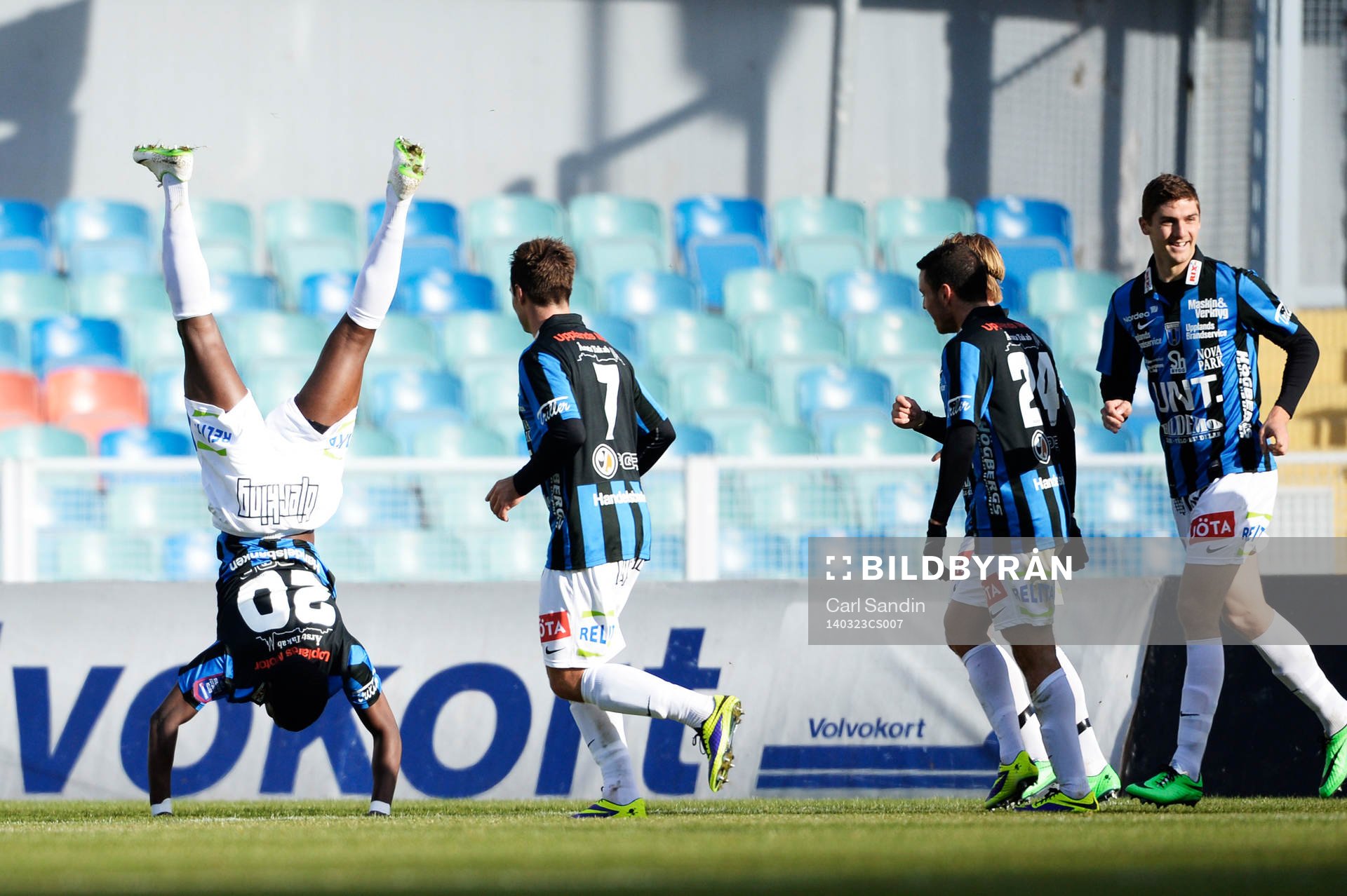 Sirius Moses Ogbu jublar efter 0-1 under kvartsfinalen i Svenska Cupen mellan IFK Göteborg och Sirius den 23 mars 2014.
