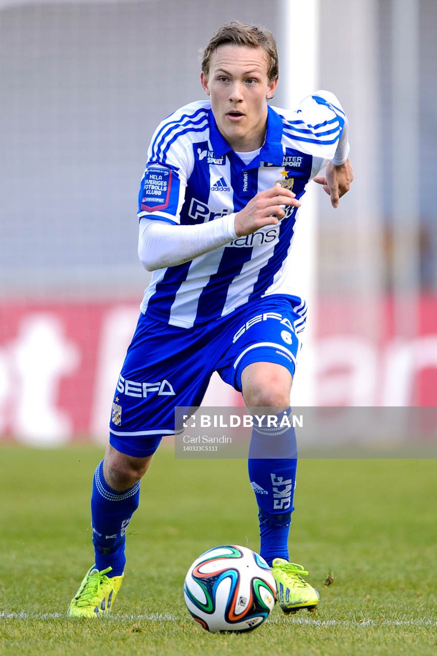 IFK Göteborgs Ludwig Augustinsson med bollen