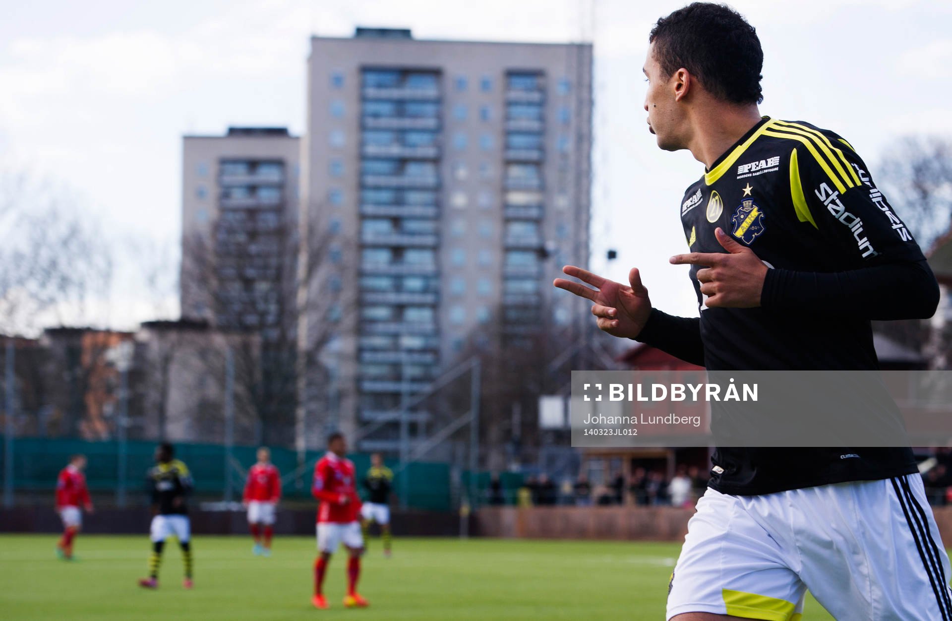 AIKs Nabil Bahoui jublar under en träningsmatch i fotboll mellan AIK och Kalmar den 23 mars 2014 i Stockholm.