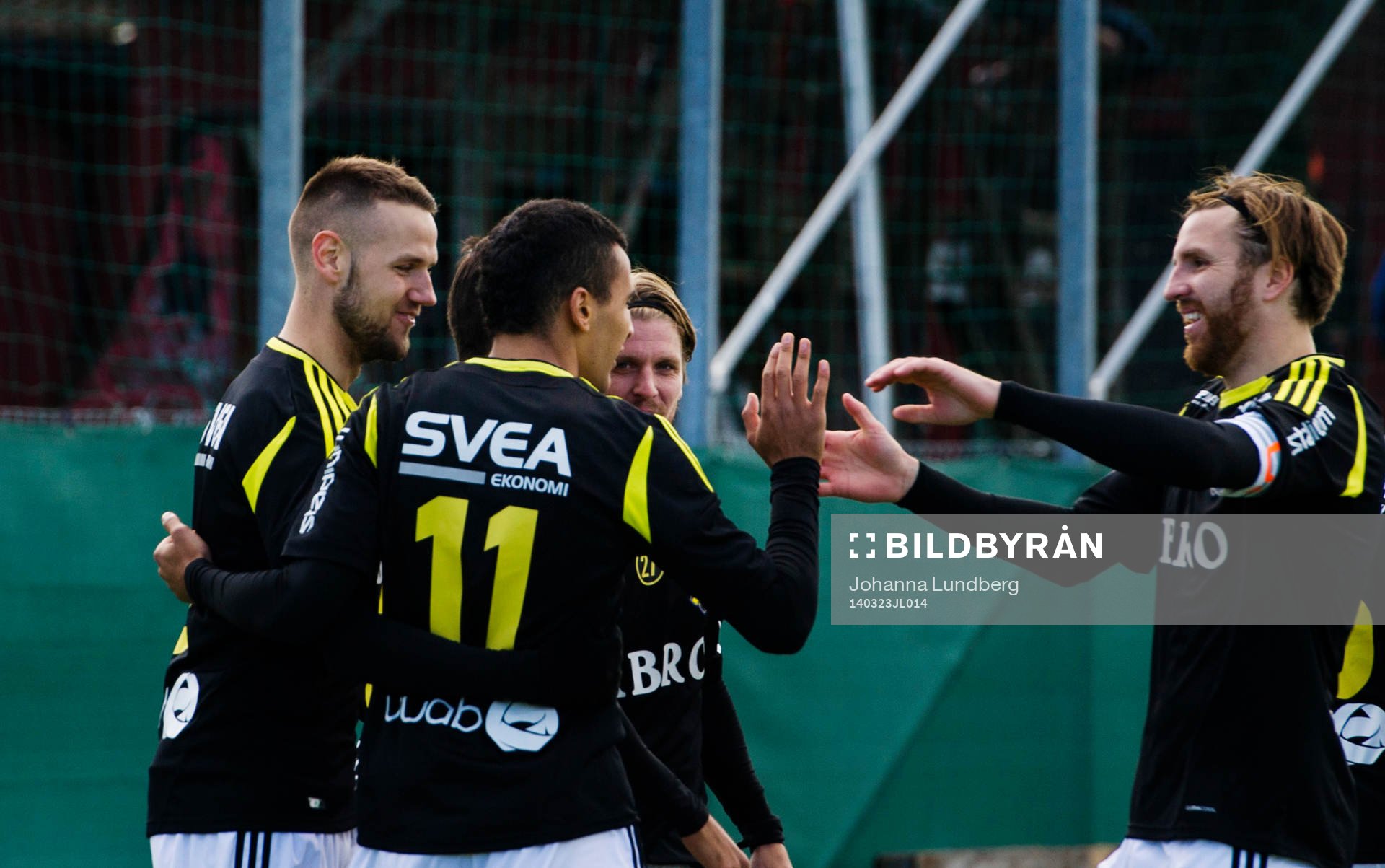 AIKs spelar jublar under en träningsmatch i fotboll mellan AIK och Kalmar den 23 mars 2014 i Stockholm.