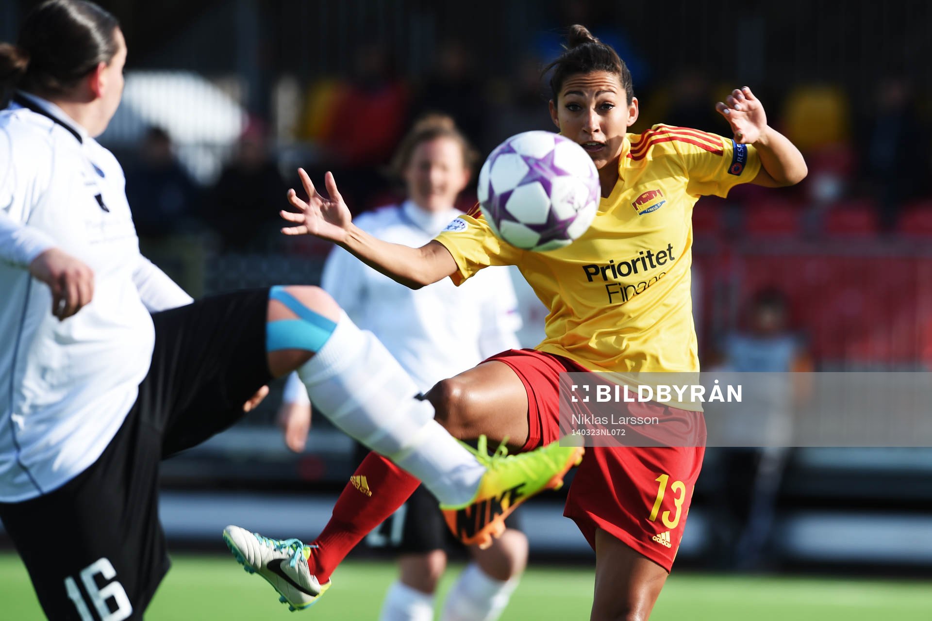 Tyresös Christen Press och Neulengbachs Natascha Celouch