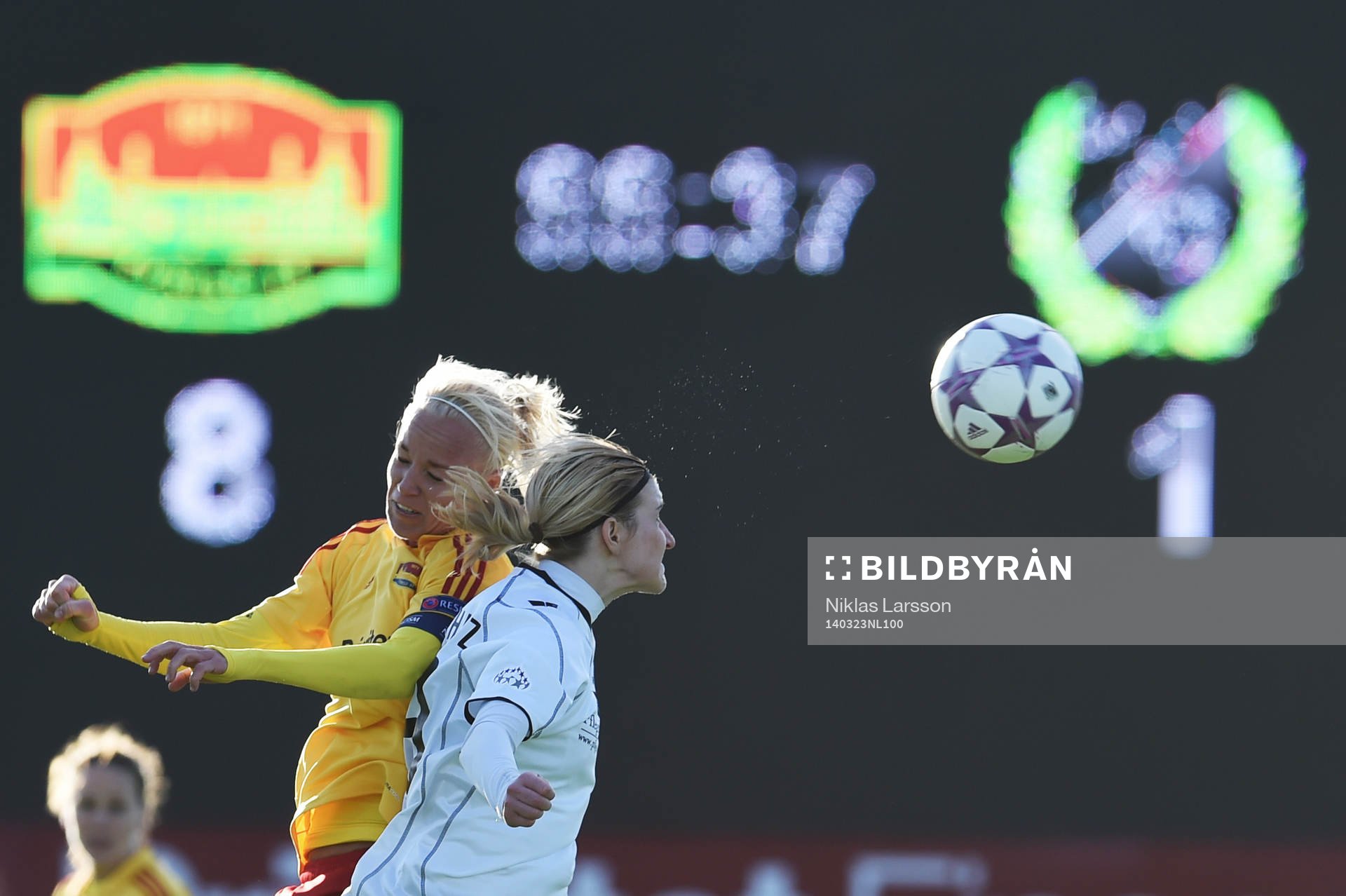 Tyresös Caroline Seger  och Neulengbachs Lucie Harsanyova