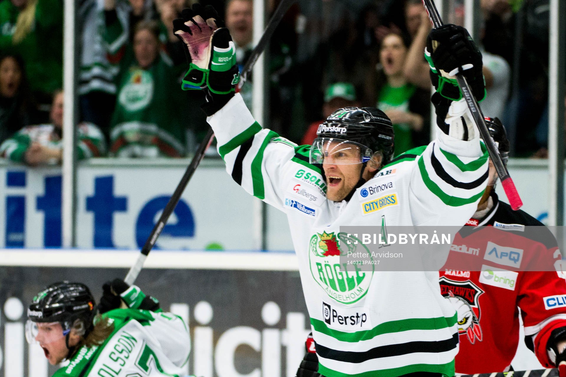 Rögles Mathias Tjärnqvist jublar