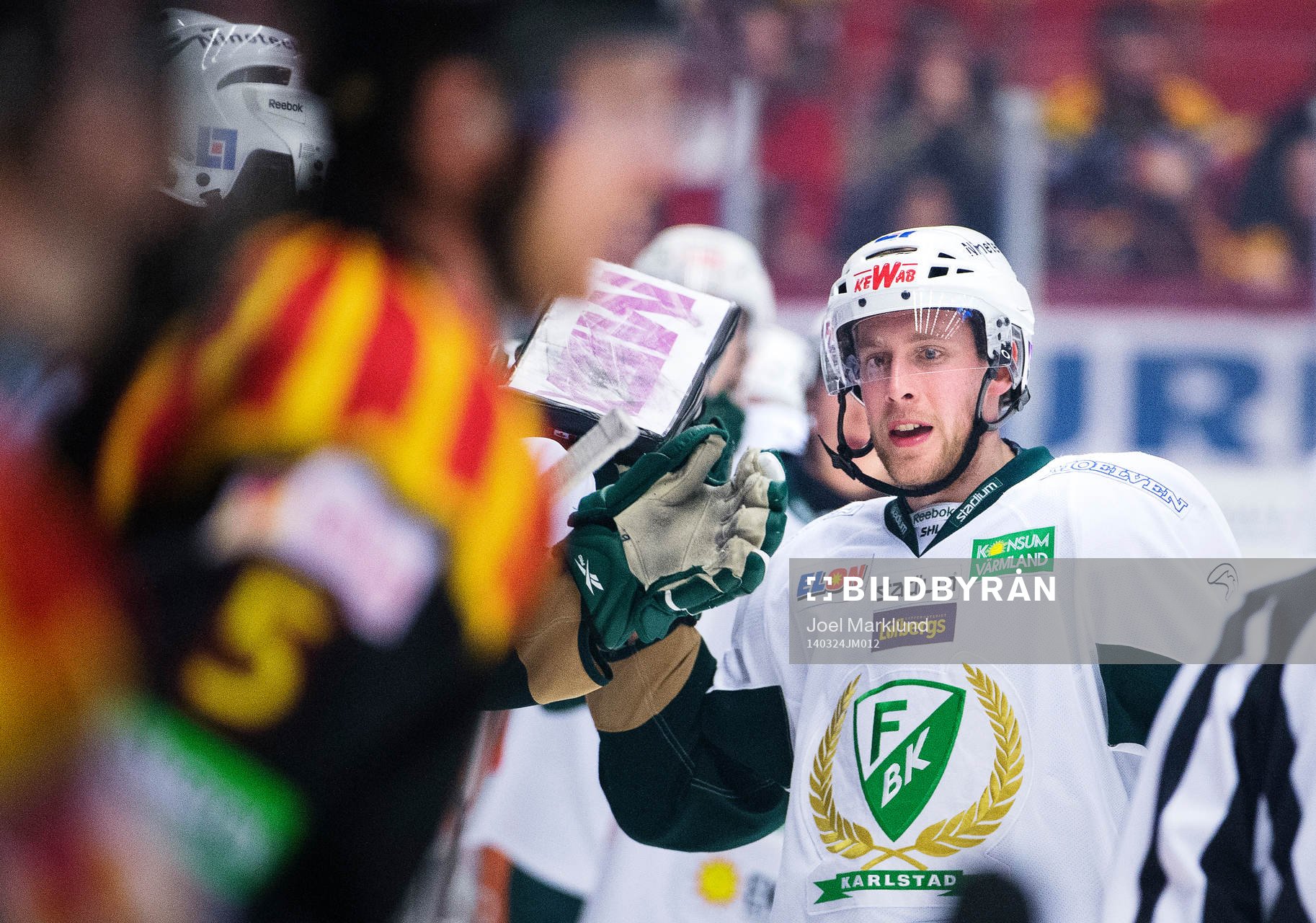 Färjestads Per Åslund jublar