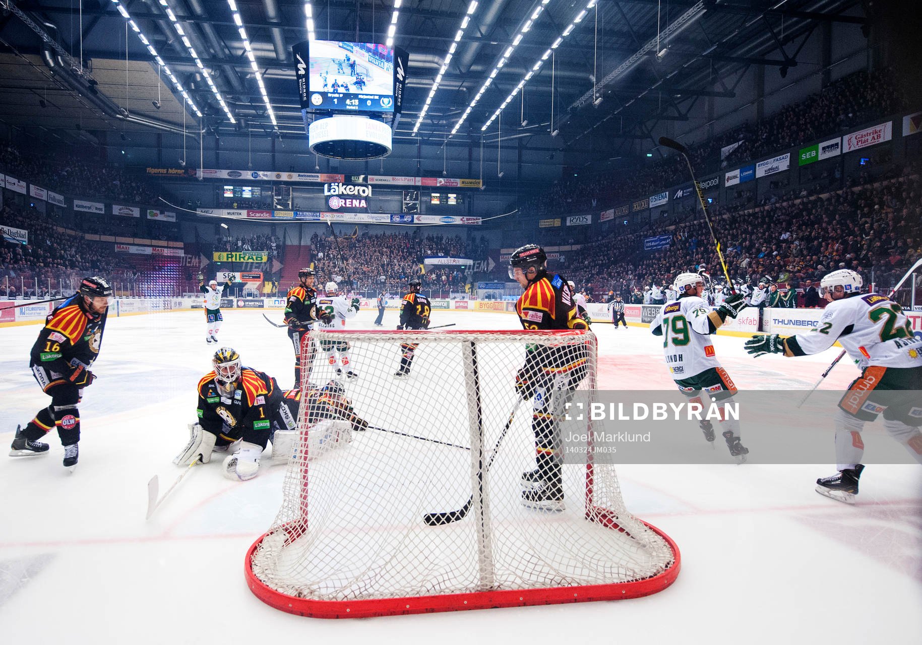 Brynäs målvakt Bernhard Starkbaum deppar