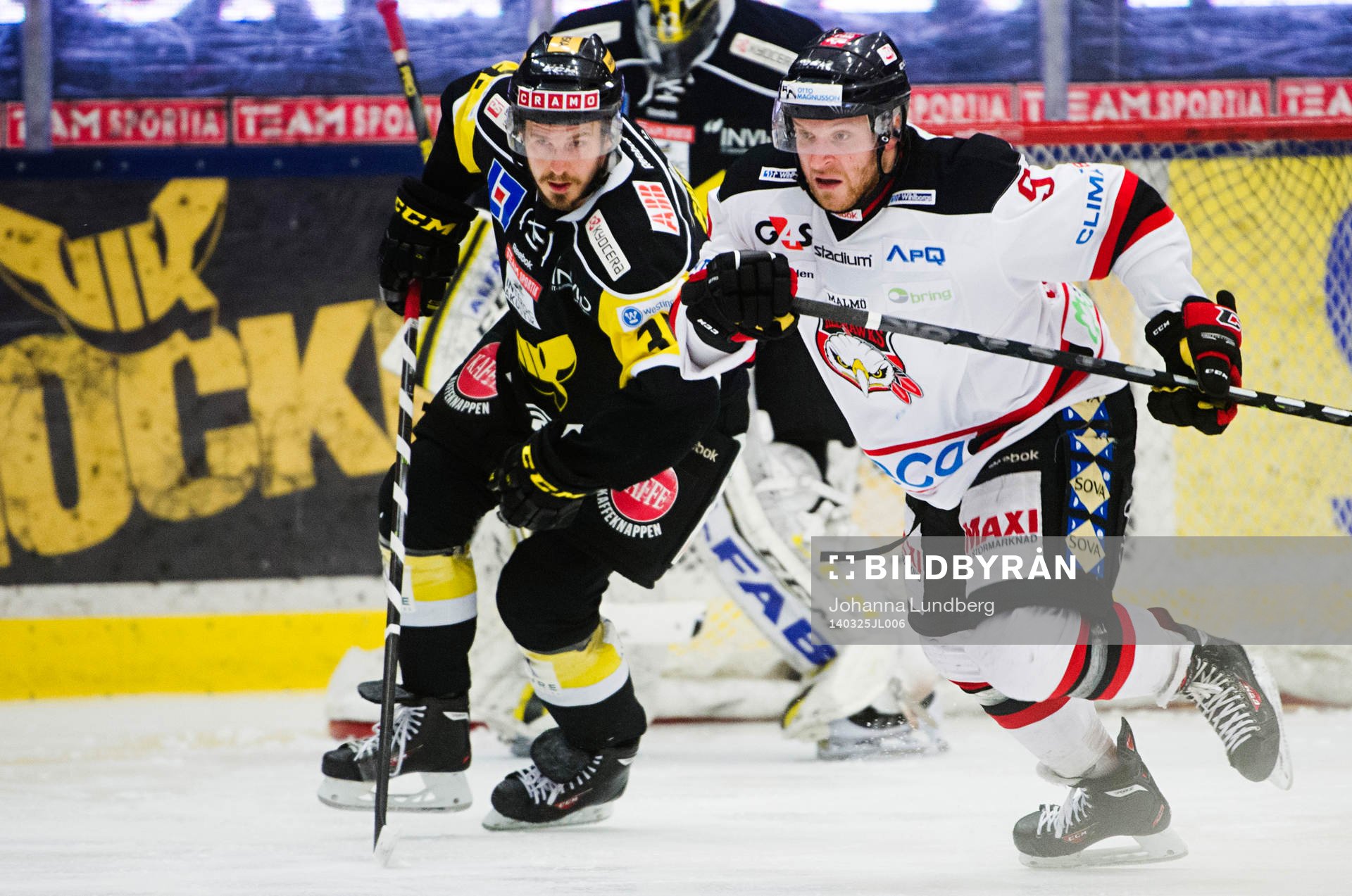 Västerås Andreas Frisk  och Malmö Redhawks Fredrik Storm