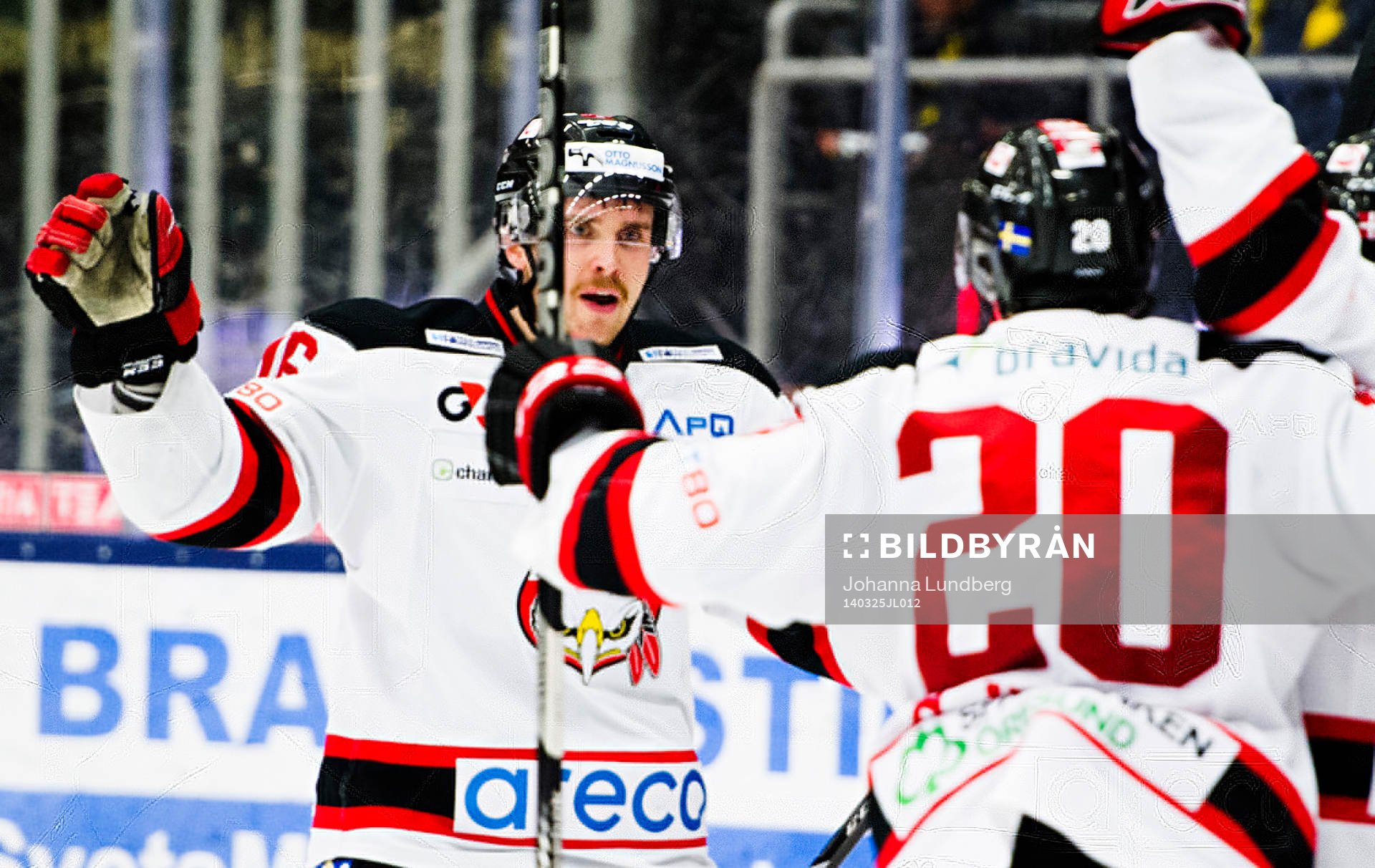 Malmö Redhawks Magnus Häggström jublar