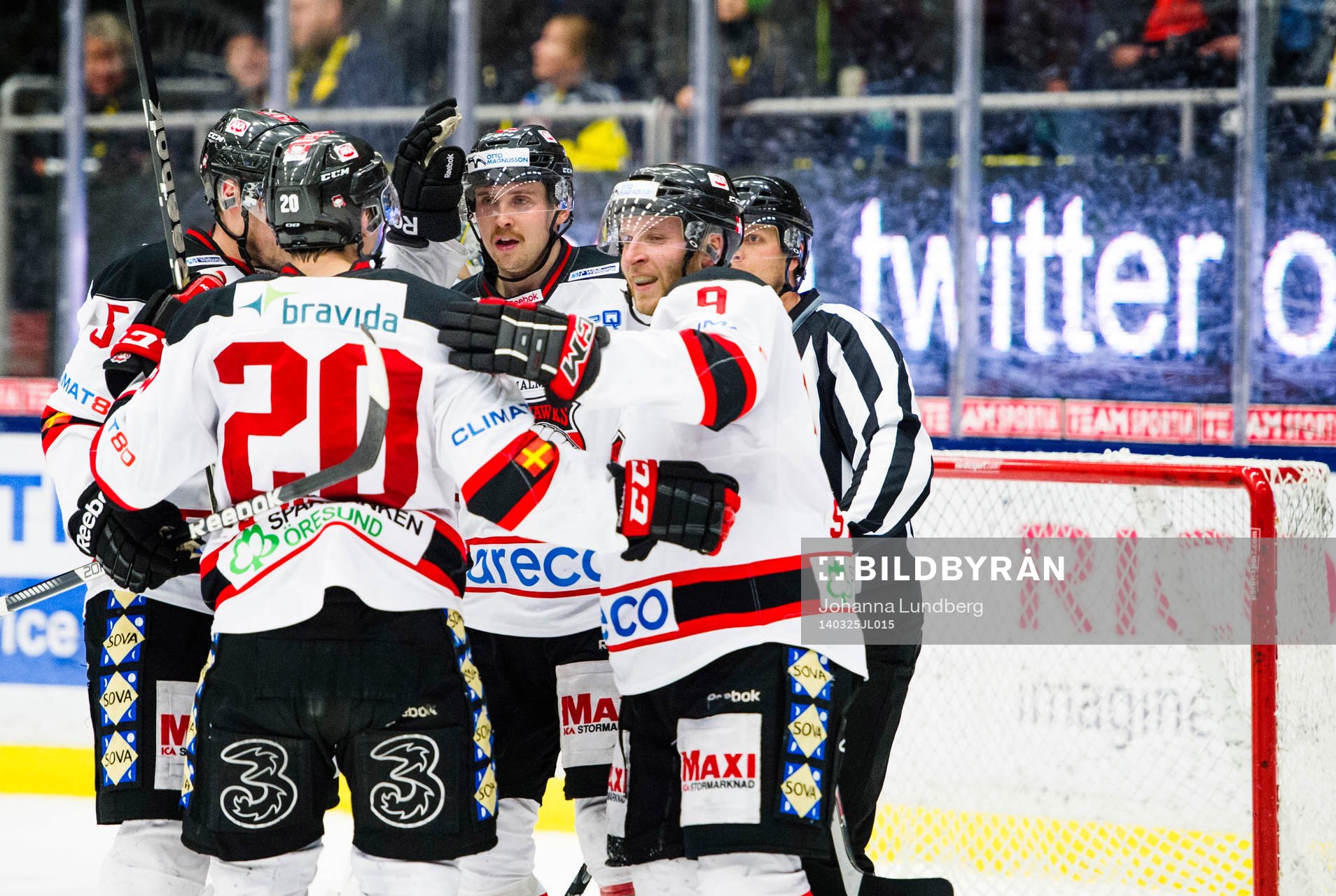 Malmö Redhawks spelare jublar