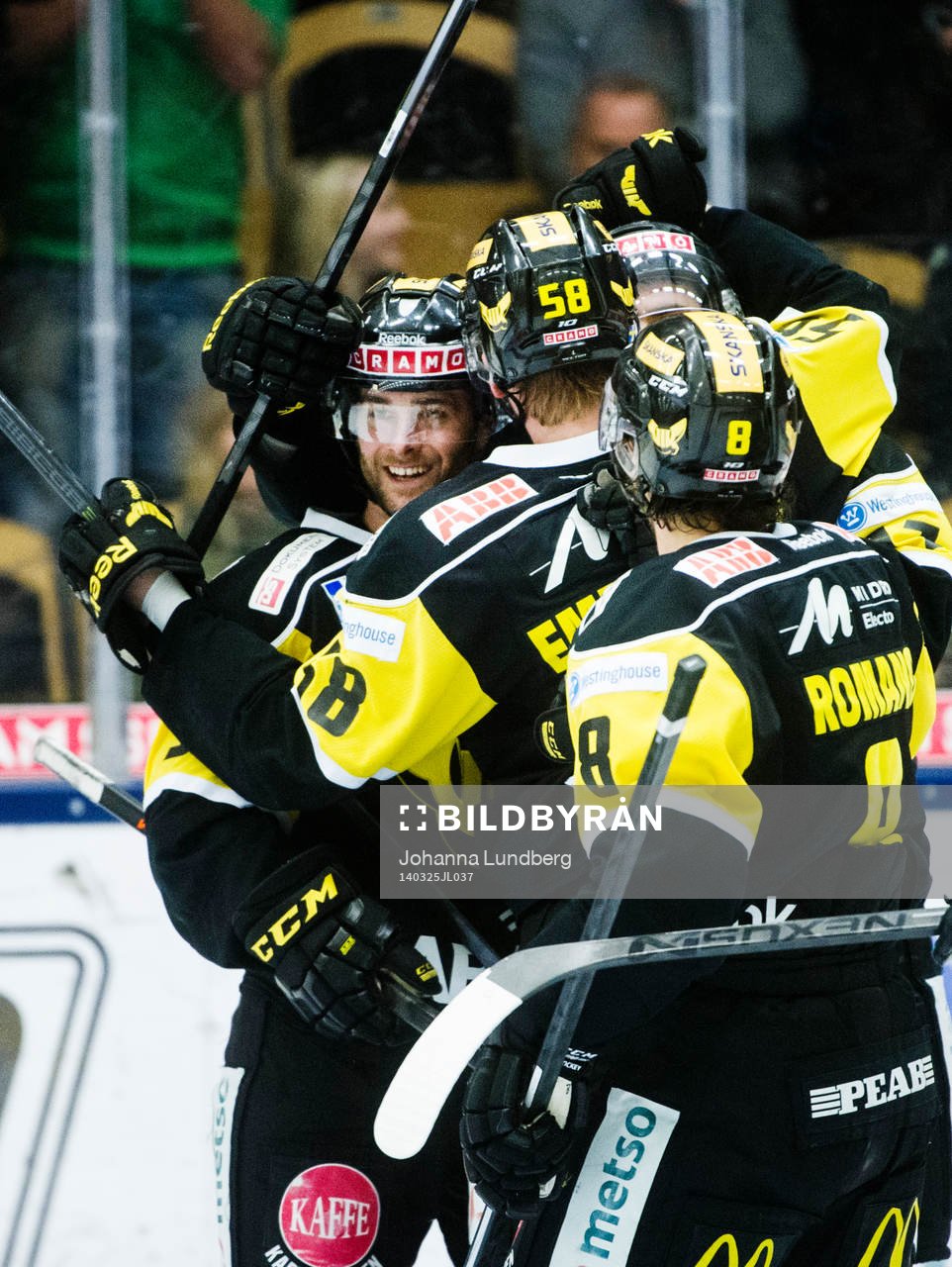Västerås Evan McGrath  jublar