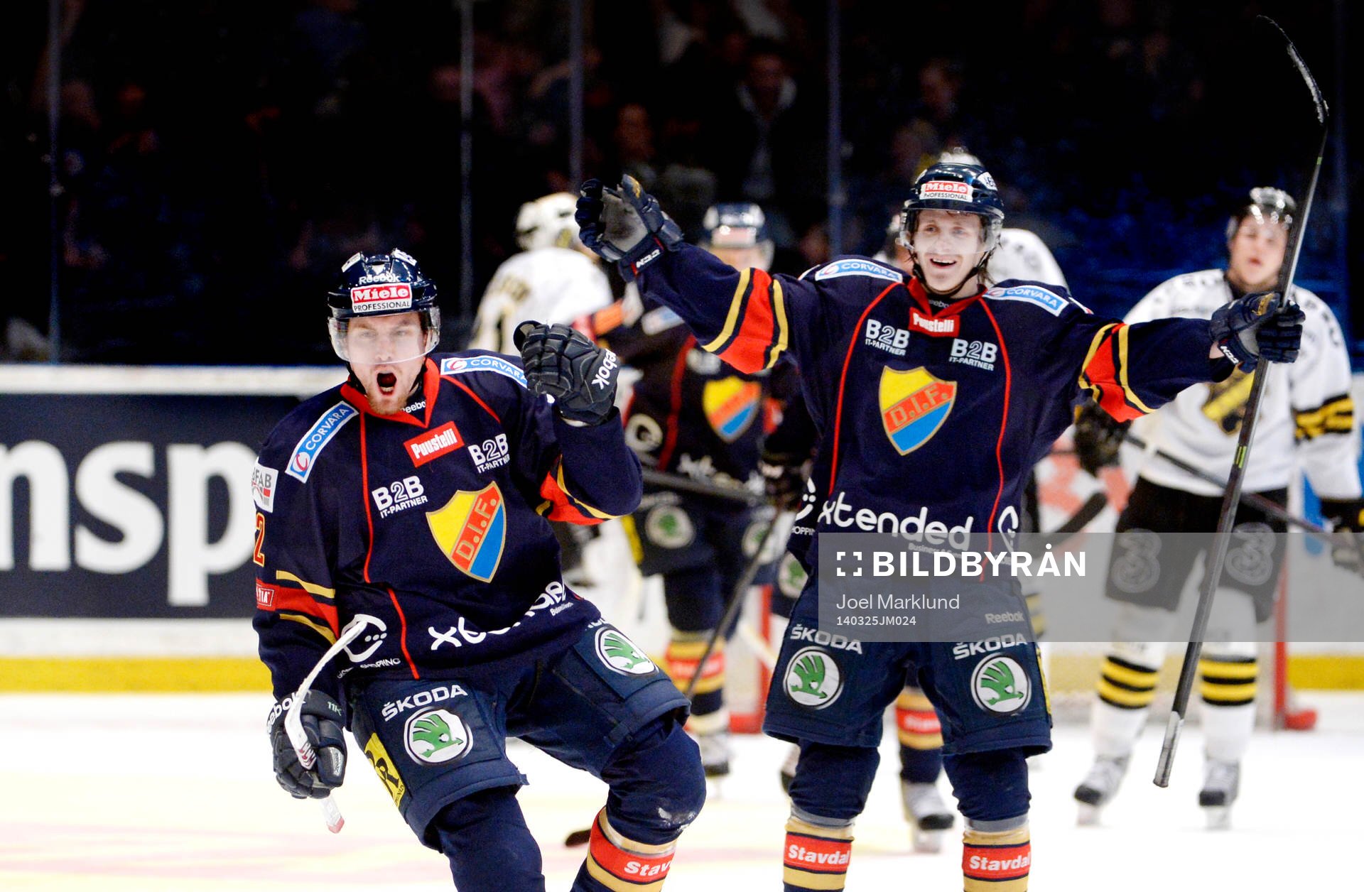 Djurgårdens Jens Jakobs och Marcus Sörensen jublar