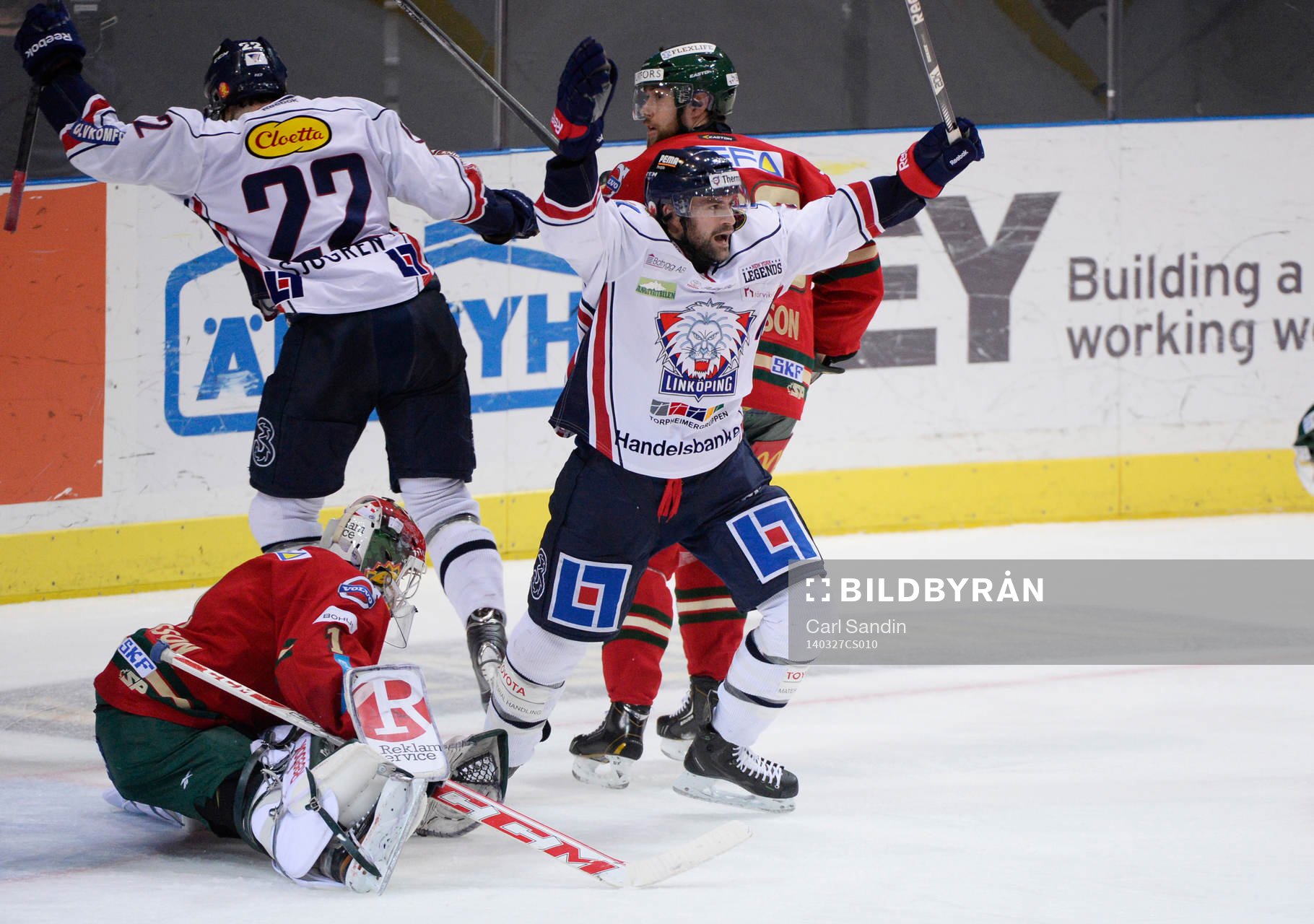 Linköpings Kent McDonell jublar