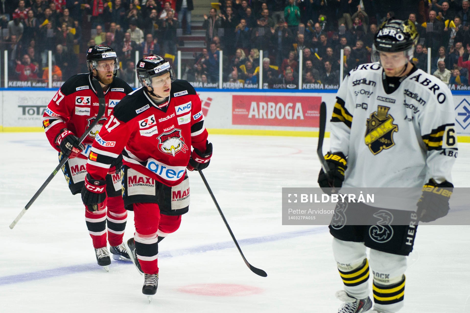 Malmö Redhawks Daniel Viksten jublar