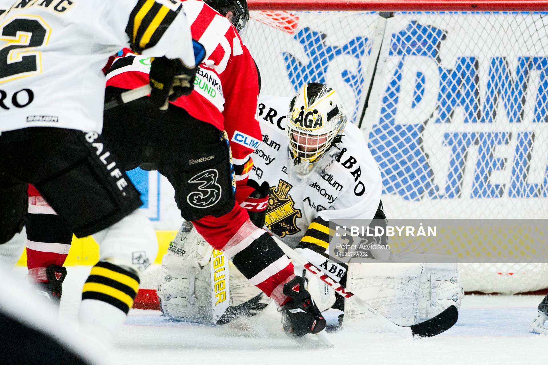 s målvakt Daniel Larsson