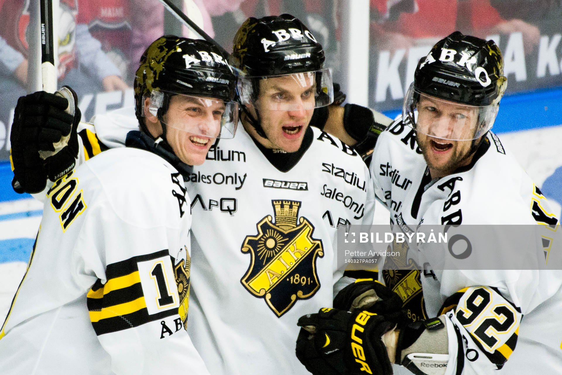 AIK firar Fredrik Hynning
