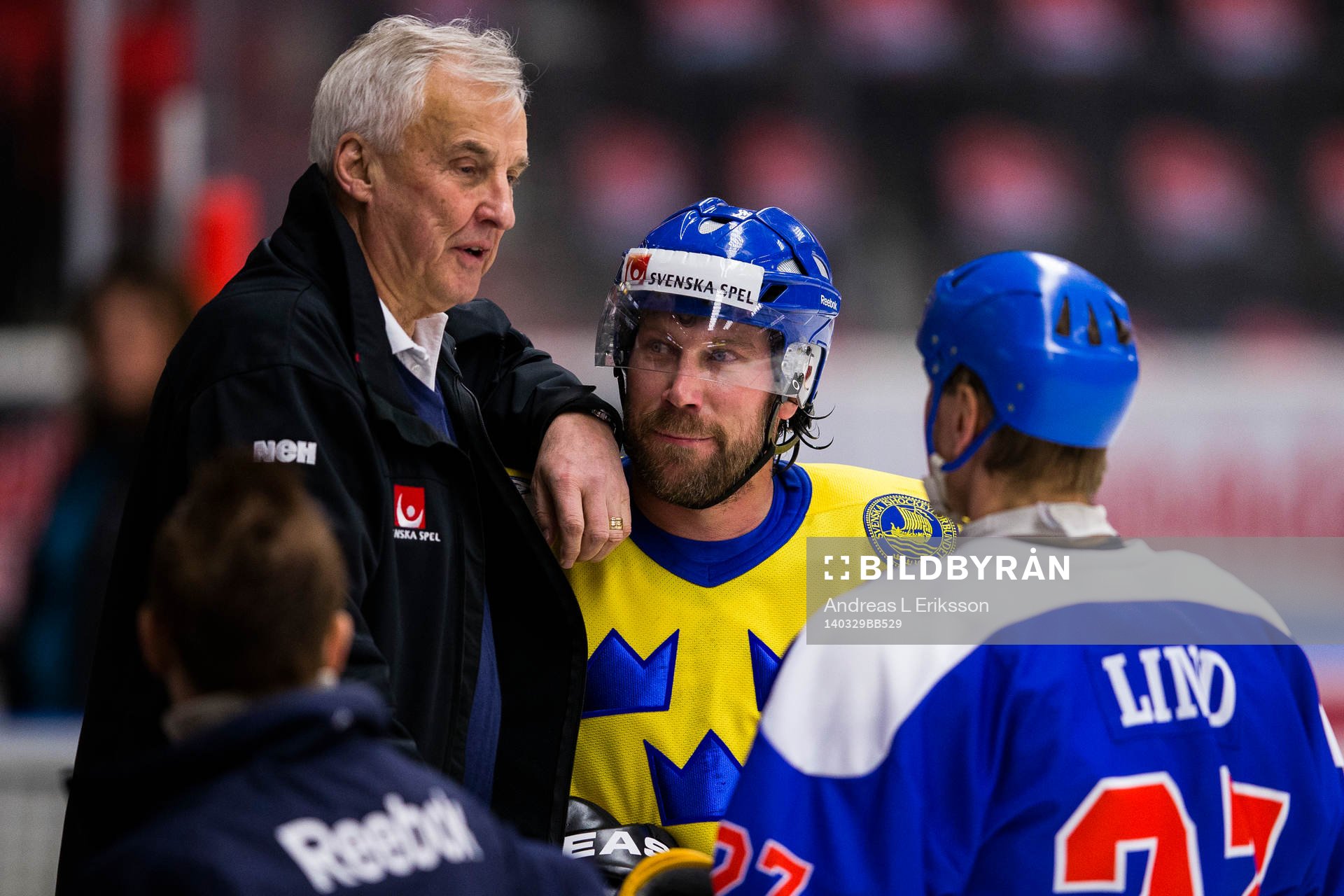 Tre Kronor Legends tränare Curt Lundmark, Peter Forsberg