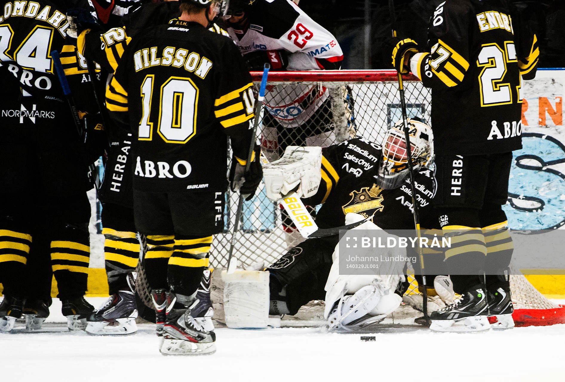 s målvakt Daniel Larsson