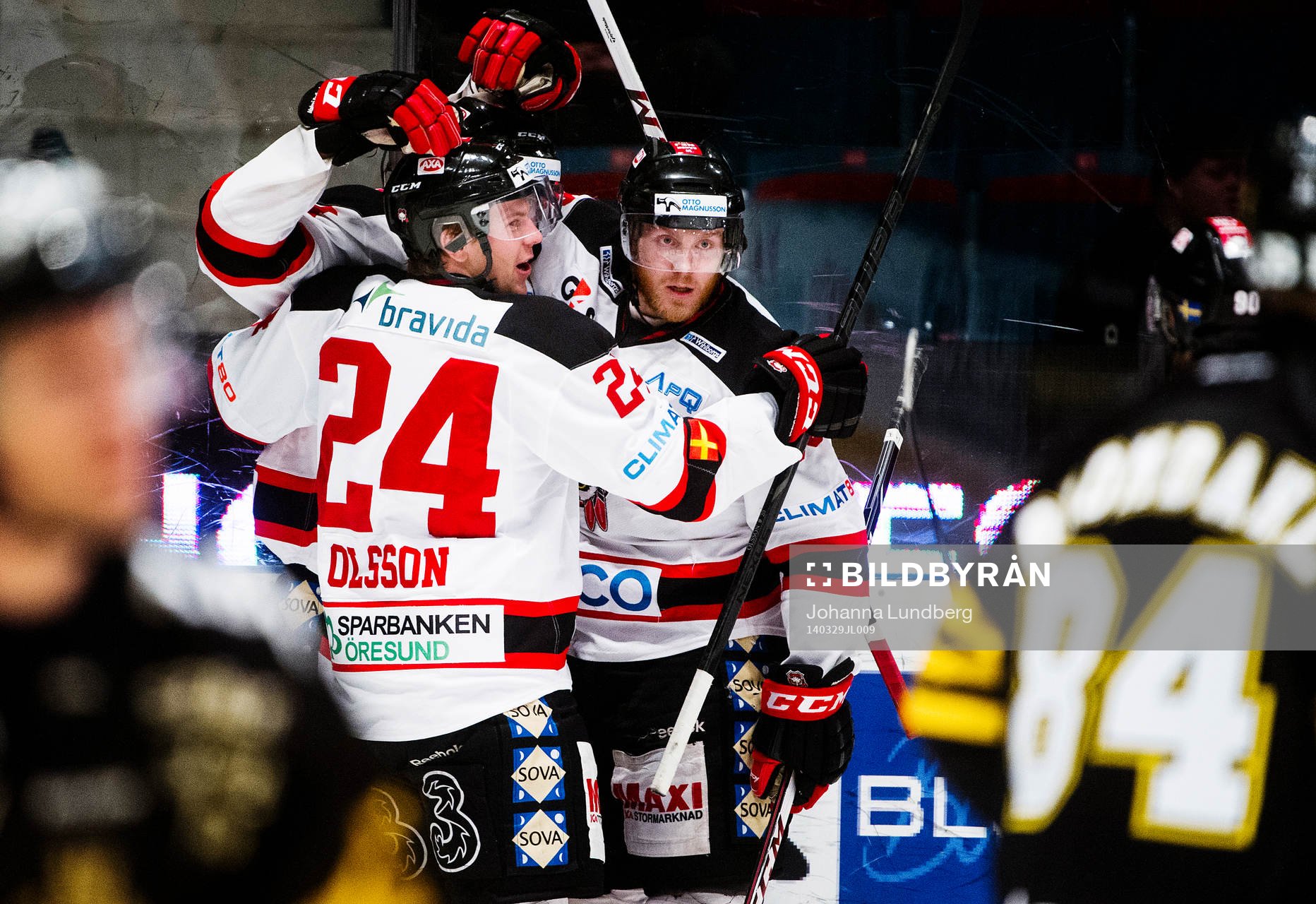 Malmö Redhawks spelare jublar