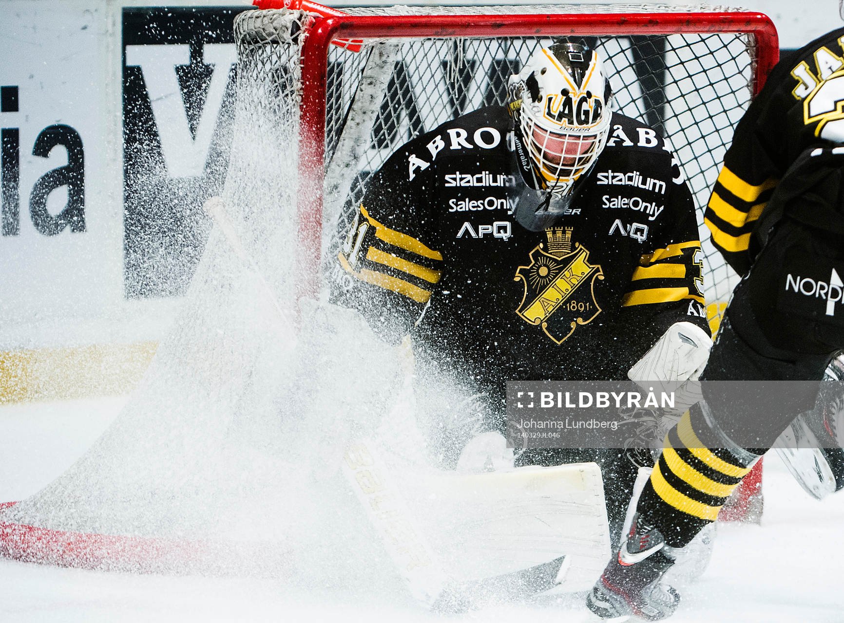 s målvakt Daniel Larsson