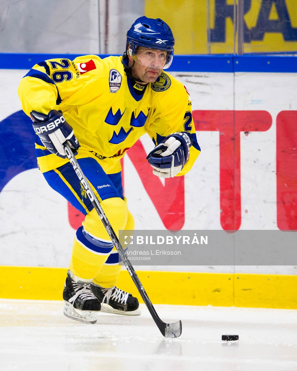 Tre Kronor Legends Mats Näslund med pucken