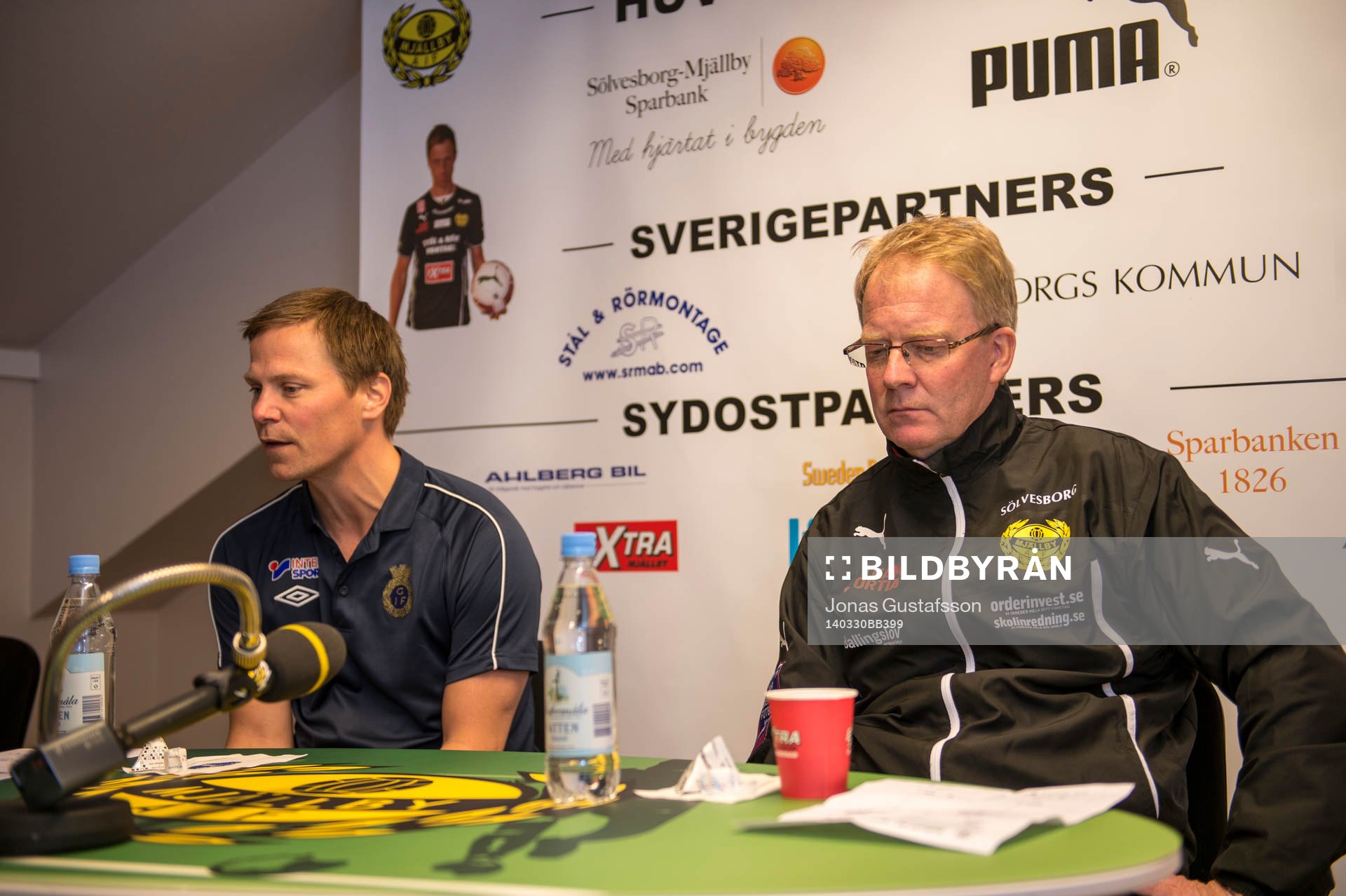 Mjällbys tränare Lars Jacobsson och Gefles tränare Roger