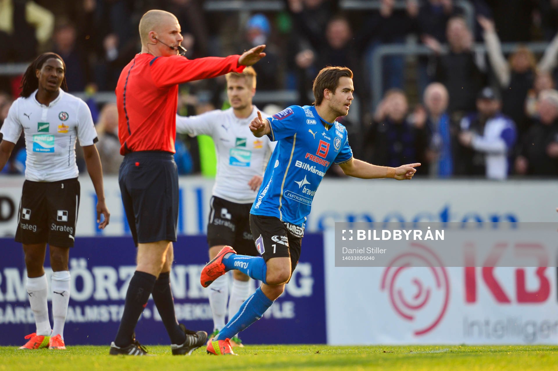 Halmstads Kristinn Steindorsson jublar