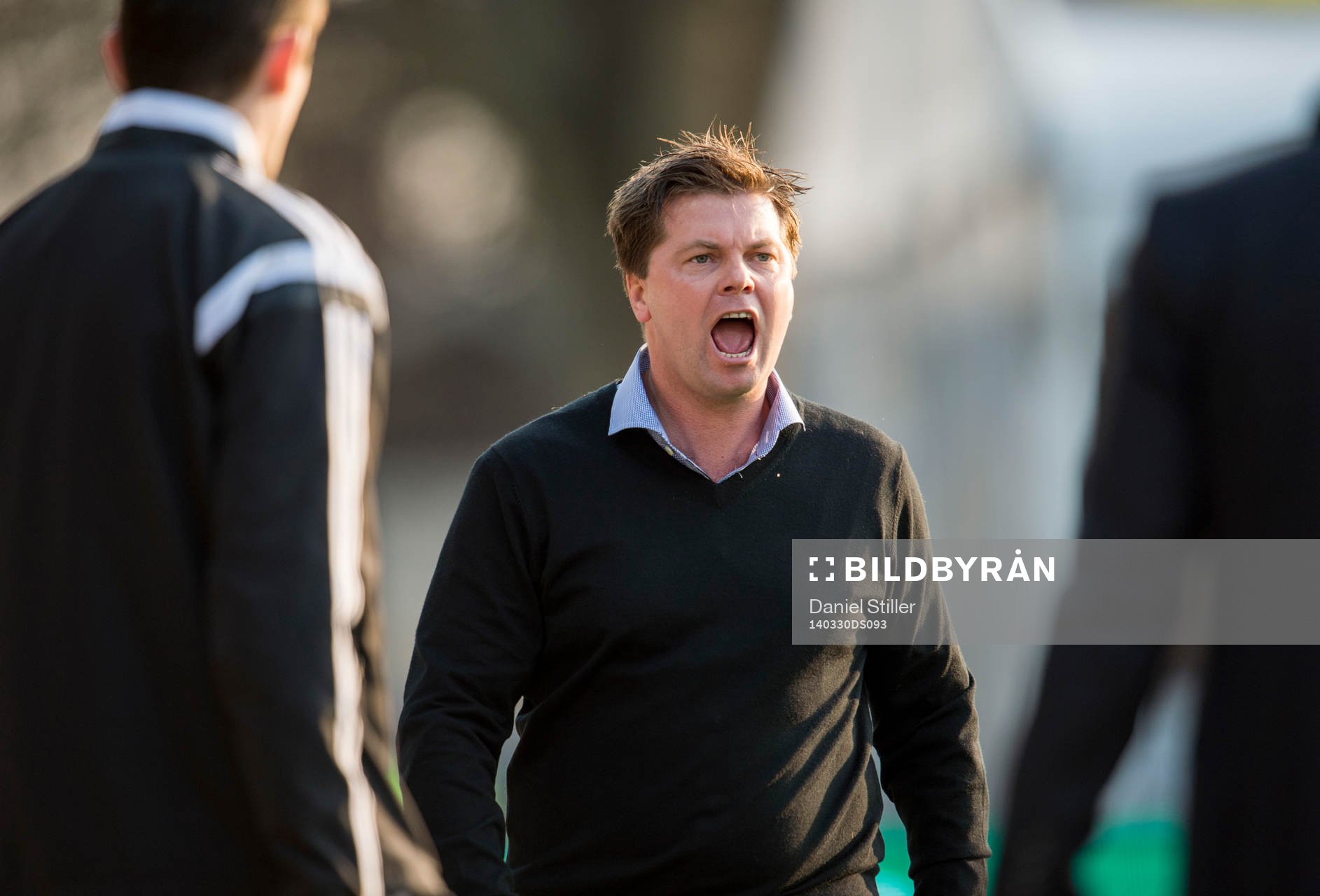 Halmstads tränare Jens Gustafsson ryter till