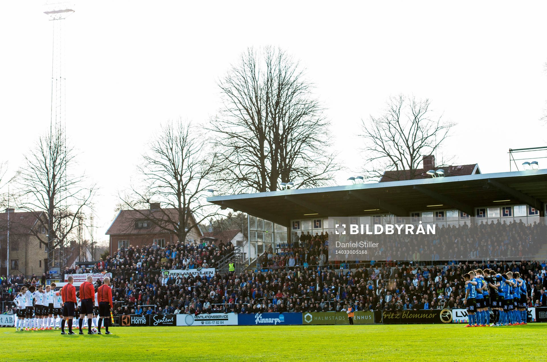 En tyst minut innan match för
