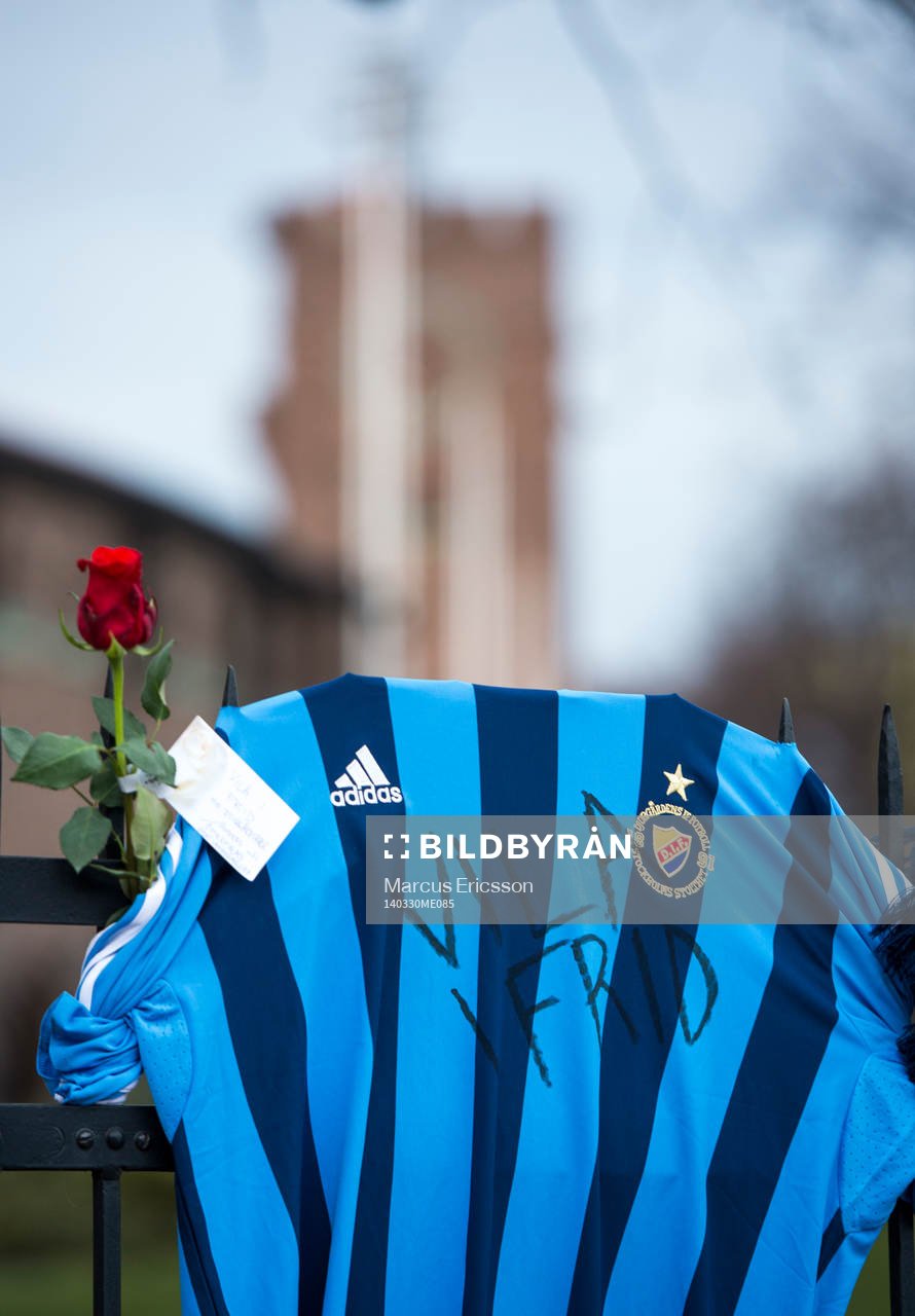 Djurgårdens supportrar sörjer supportern som