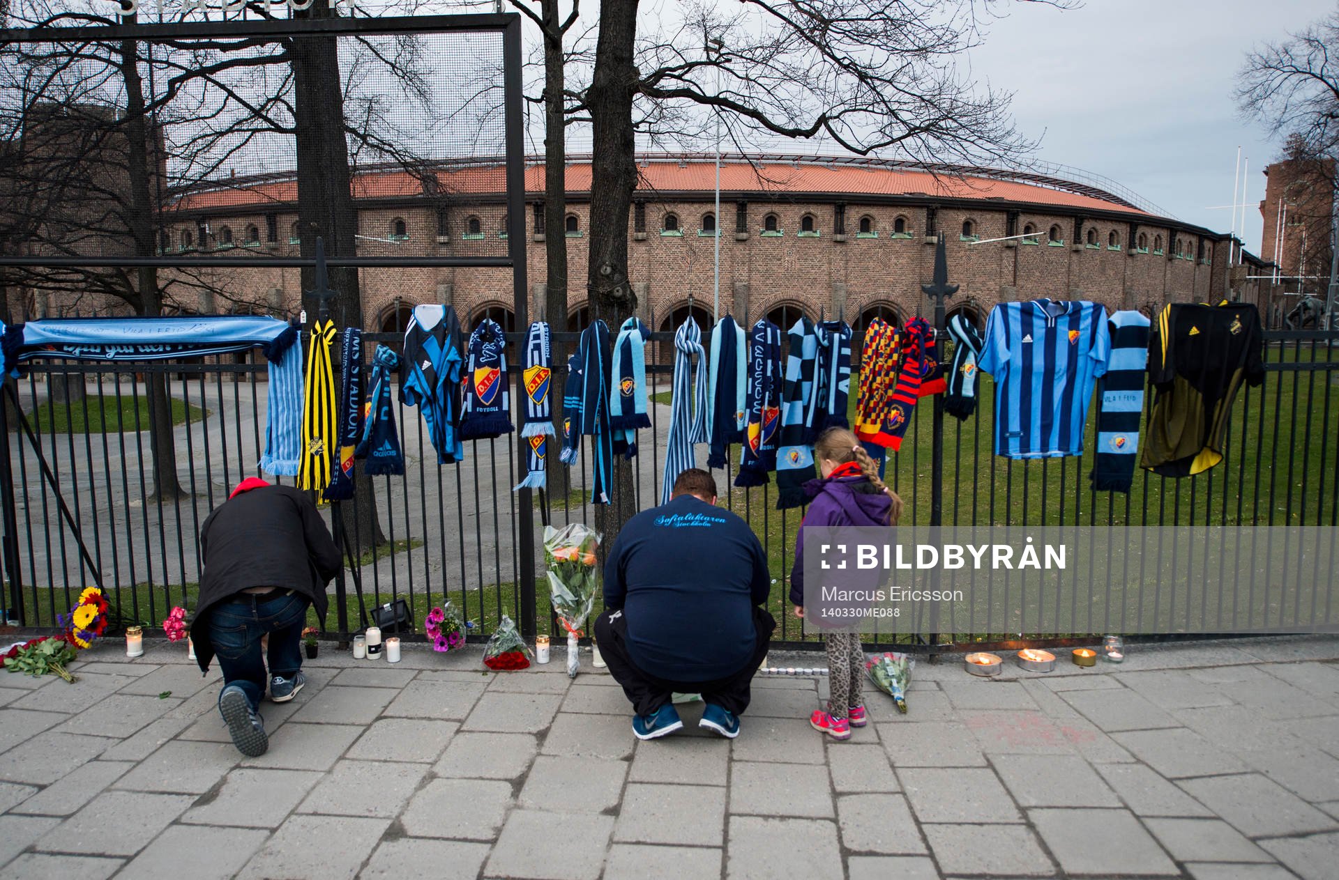 Djurgårdens supportrar sörjer supportern som