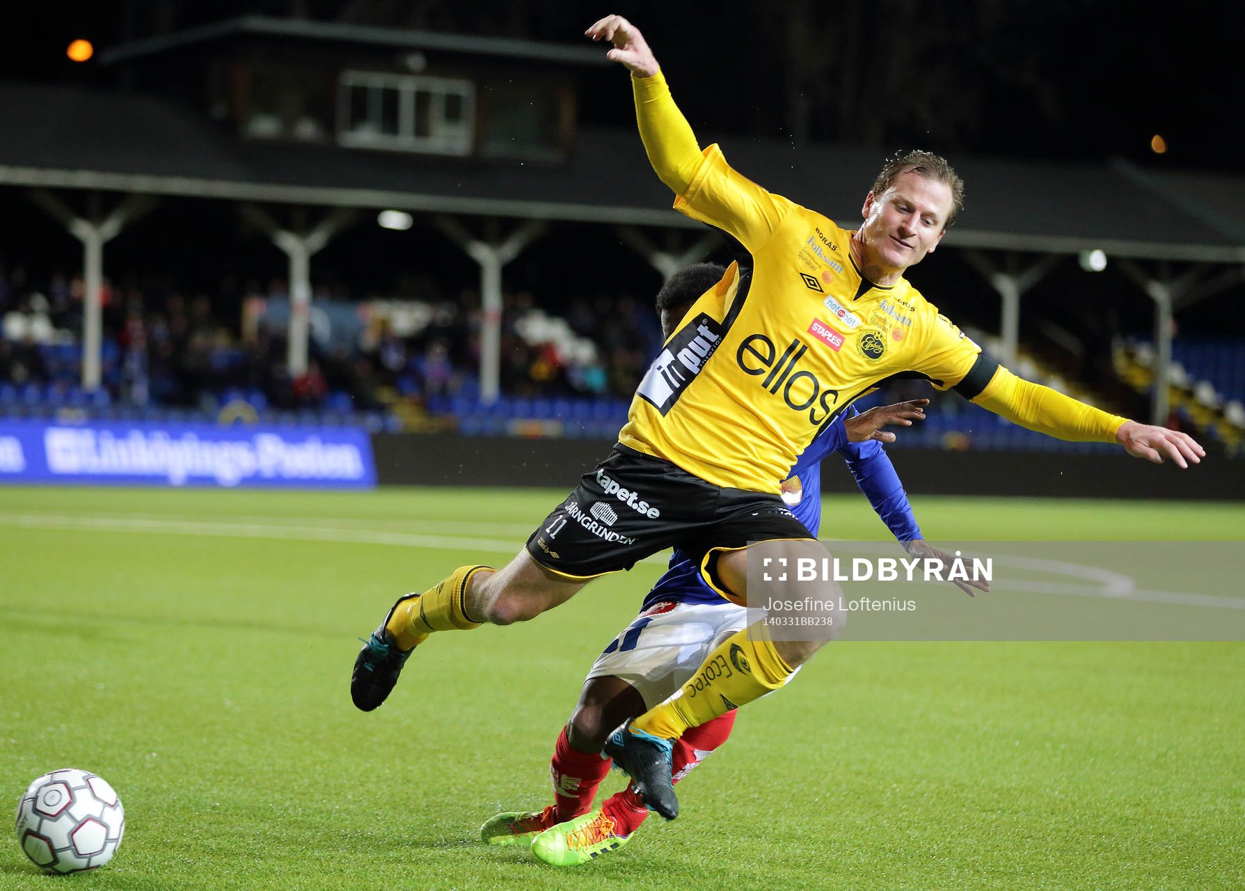 Elfsborgs Daniel Mobaeck faller