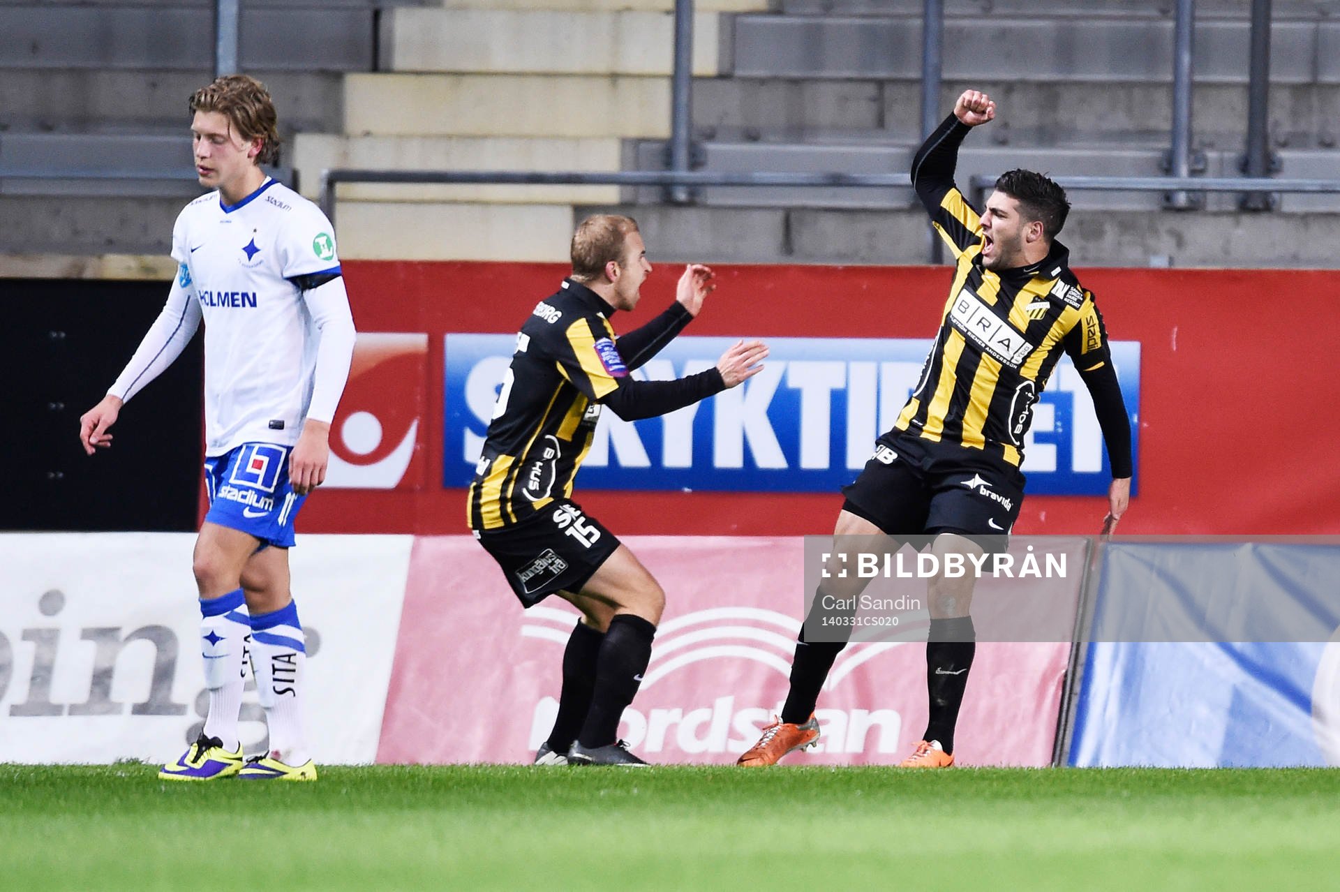 Häckens Moestafa El Kabir  jublar