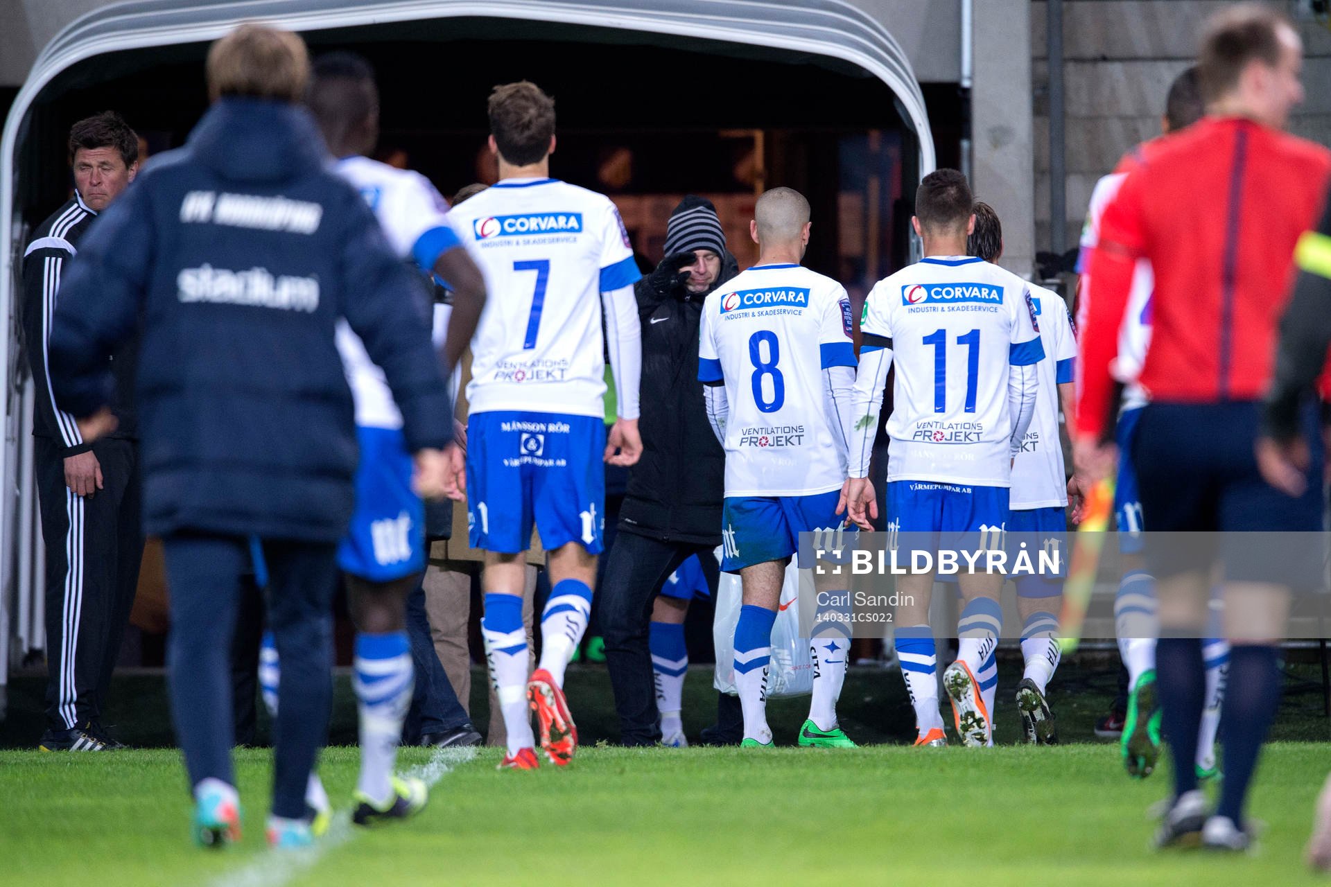 Norrköpingsspelarna lämnar planen