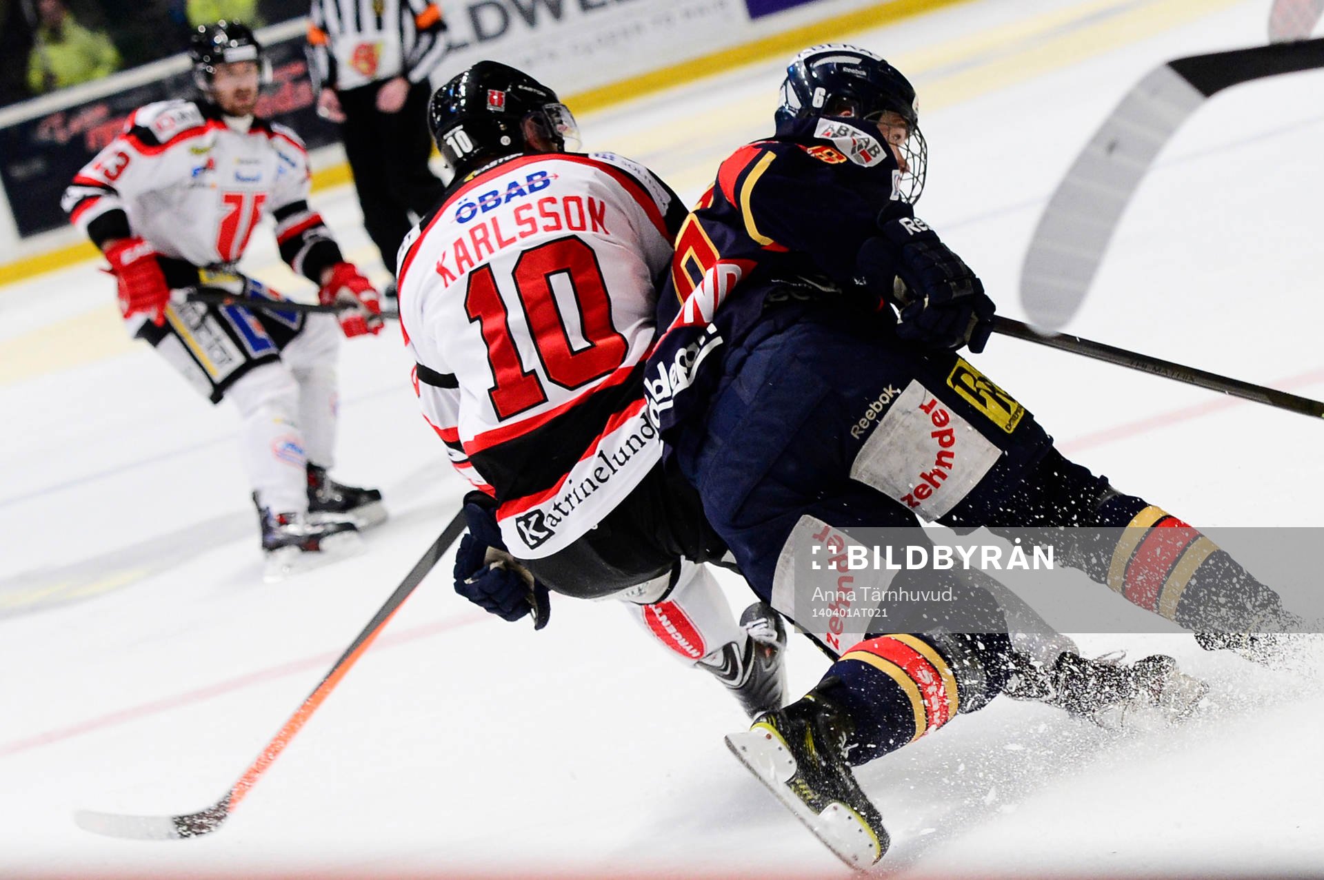 Örebros Jonas Karlsson  och Djurgårdens Henrik Nyberg