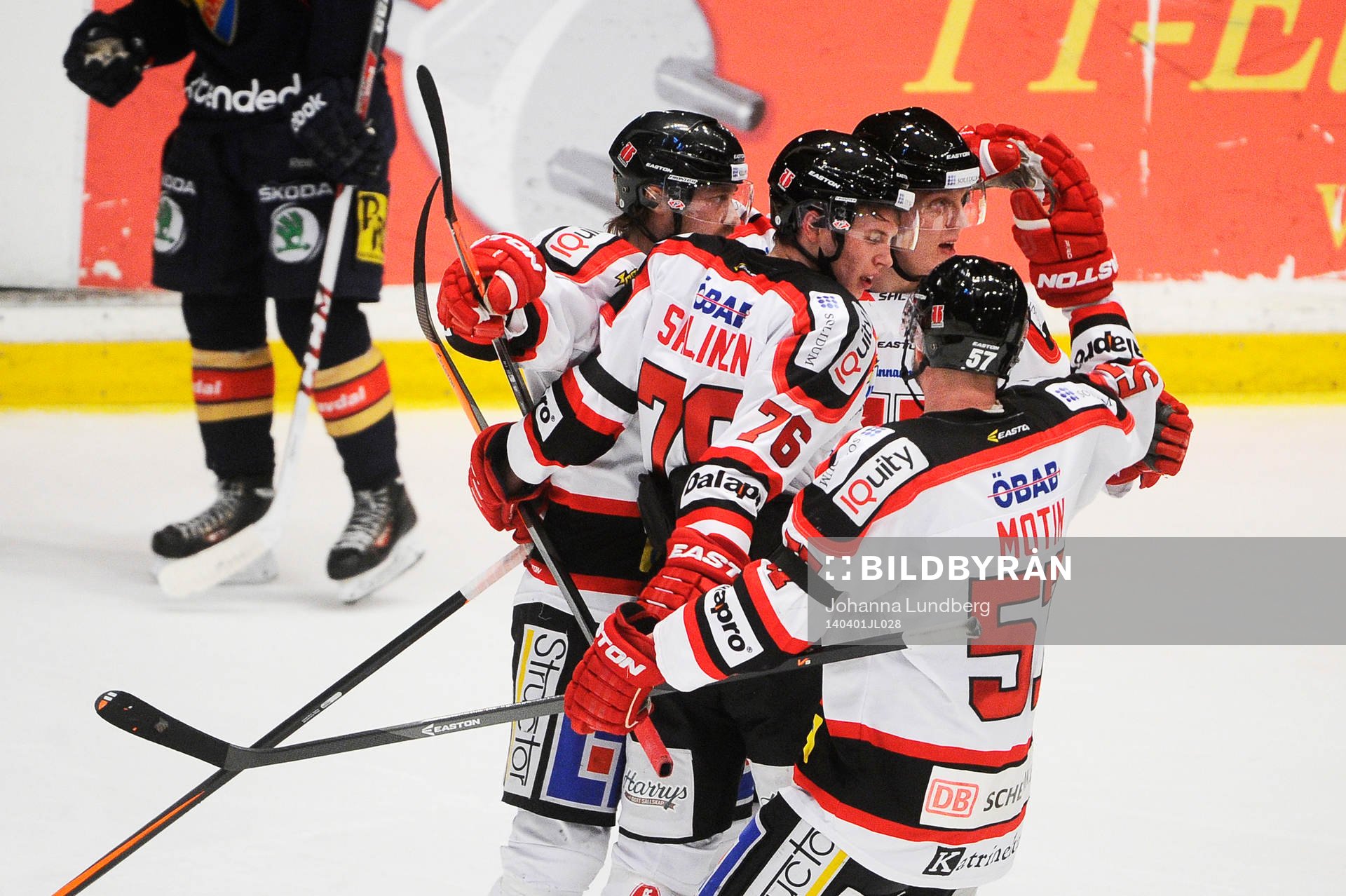 Örebros Jere Sallinen jublar