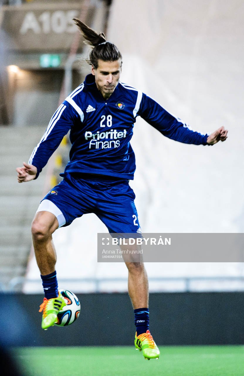 Aleksandar Prijovic med bollen