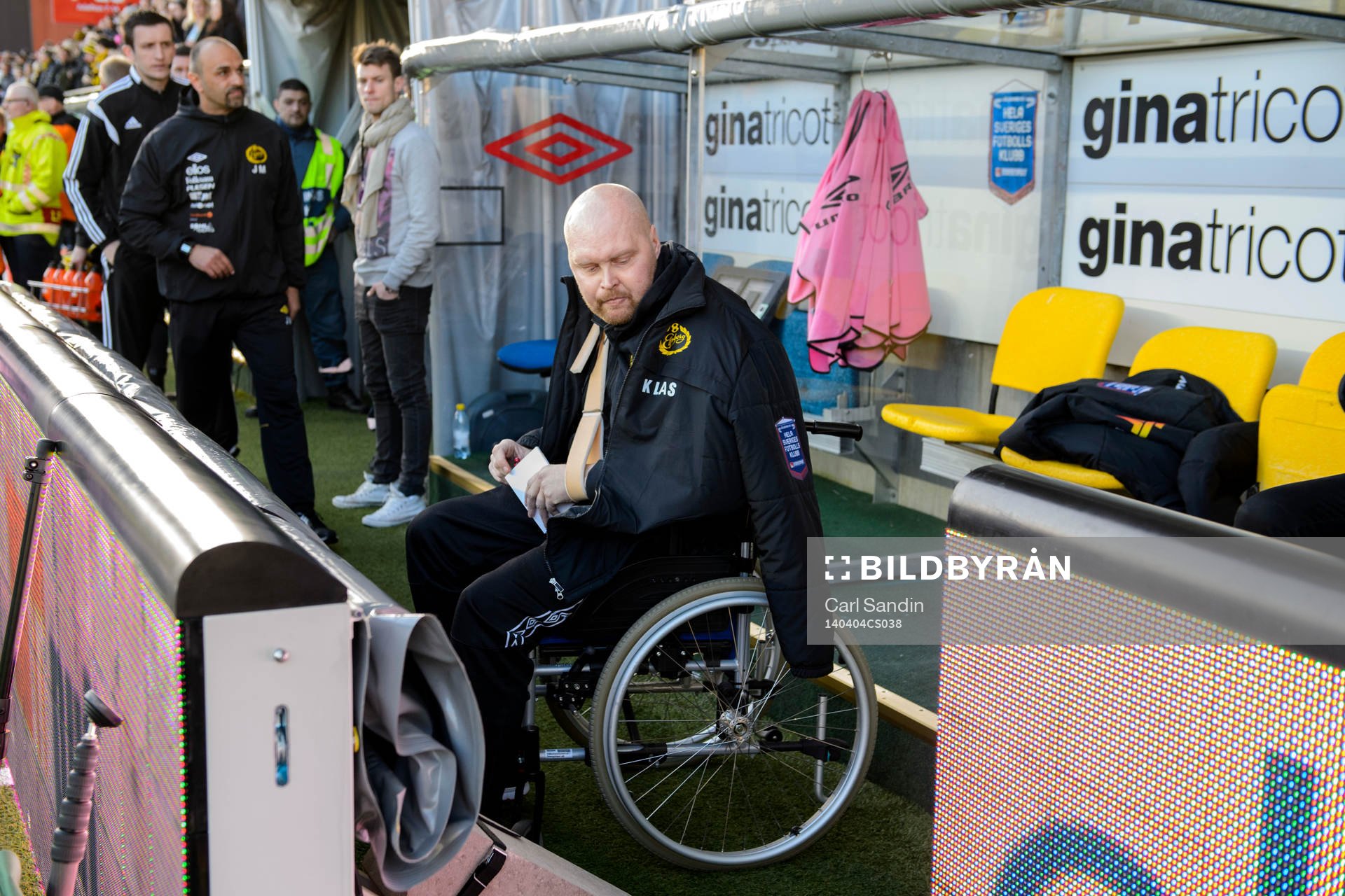 Elfsborgs manager Klas Ingesson i rullstol