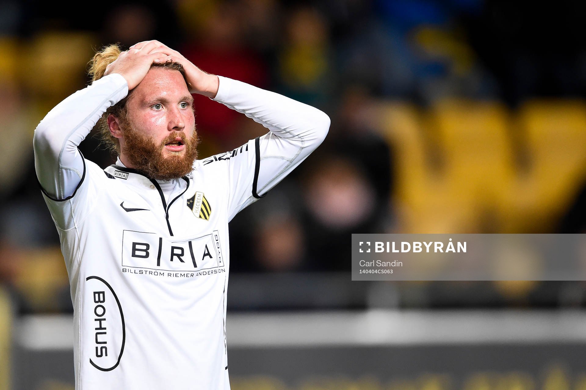 Häckens Emil Wahlström reagerar när Elfsborg får straff