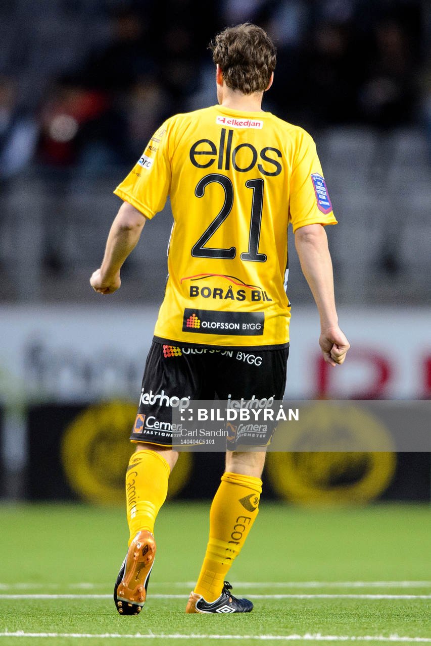 Elfsborgs Henning Hauger (vänd från kameran)
