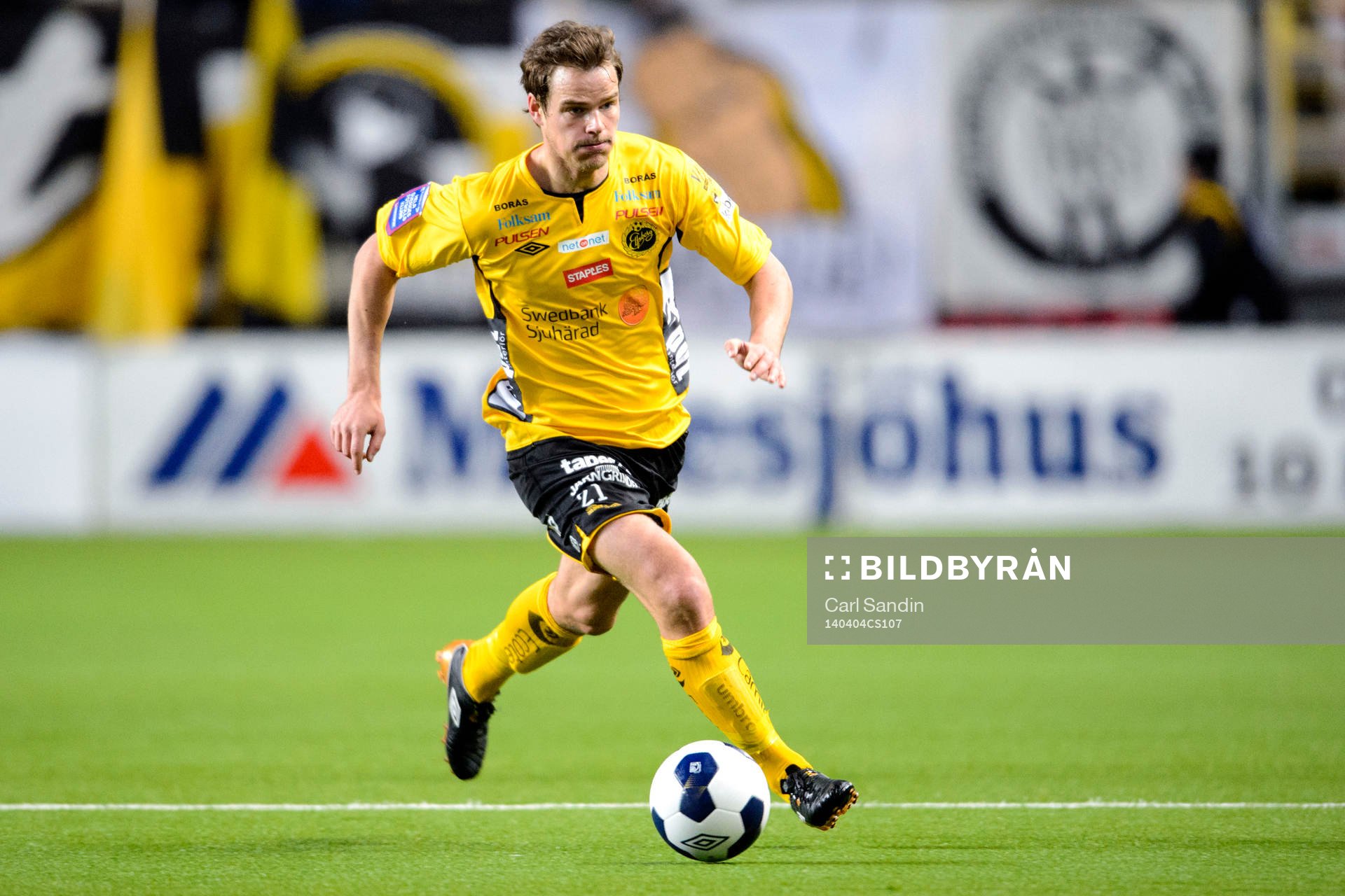 Elfsborgs Henning Hauger med bollen