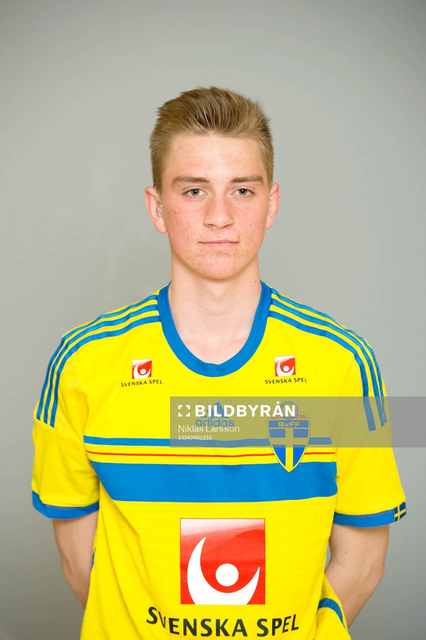 Adam Larsson