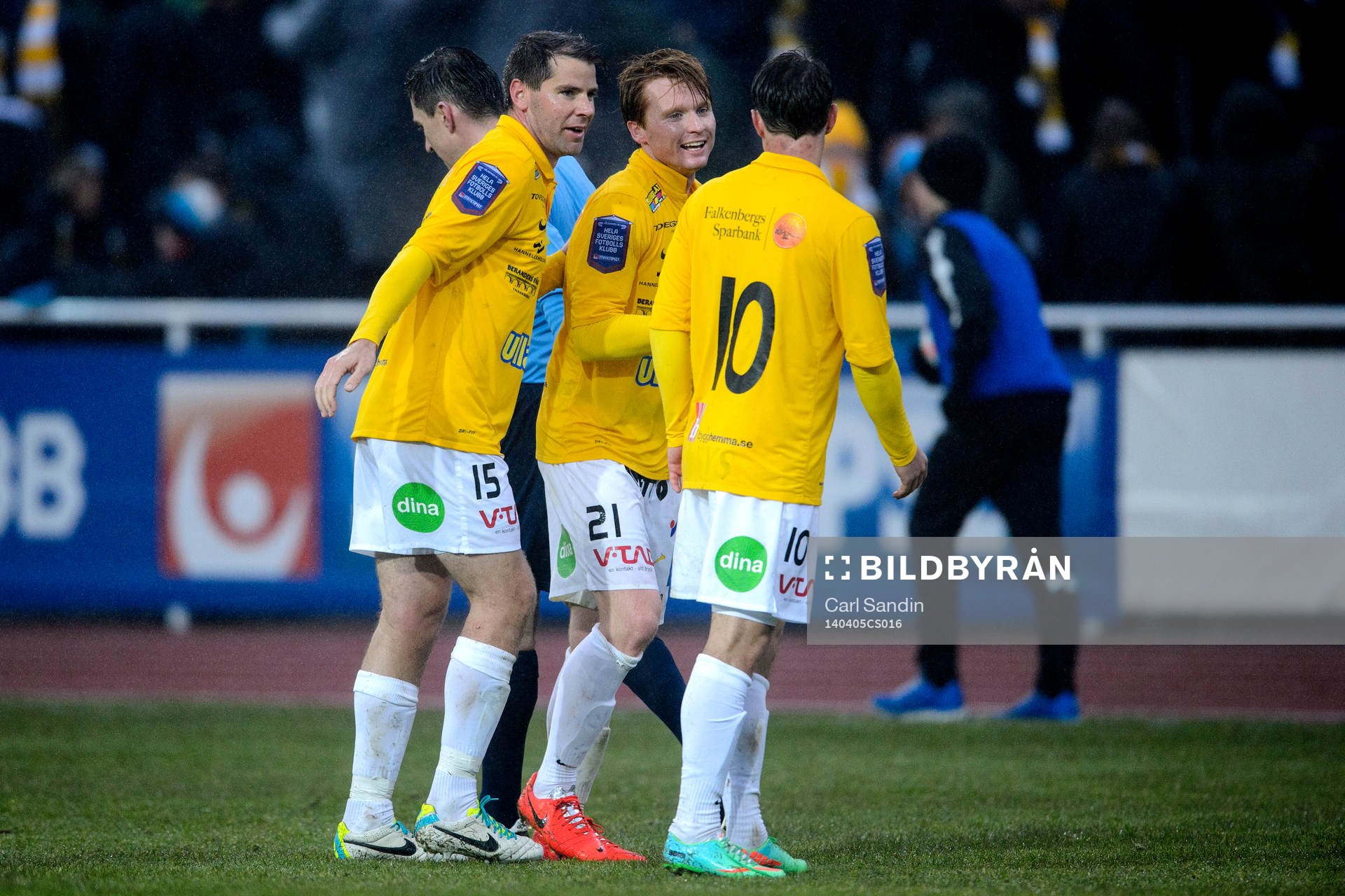 Falkenbergs Stefan Rodevåg och Dan Keat jublar