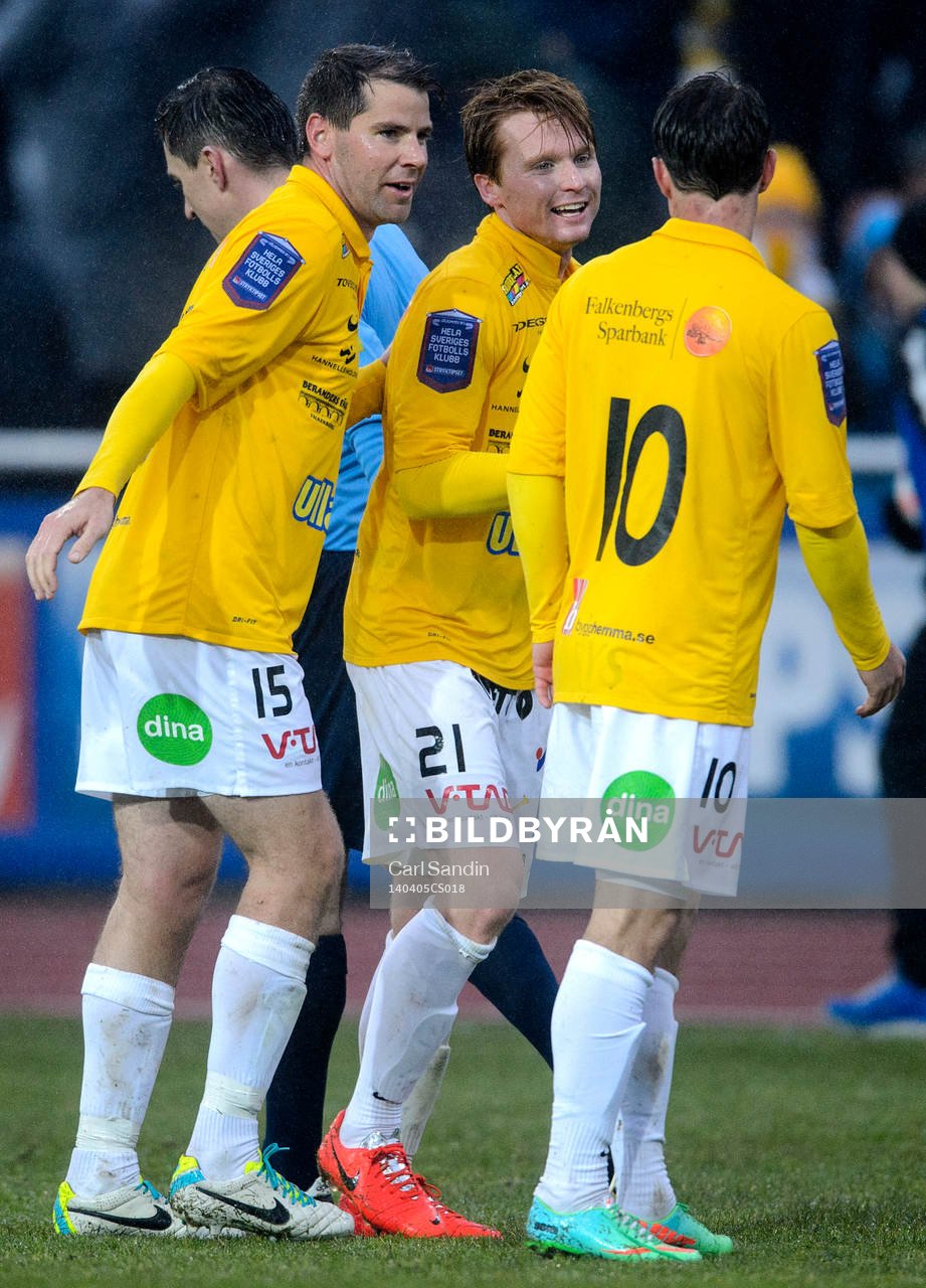 Falkenbergs Stefan Rodevåg och Dan Keat jublar