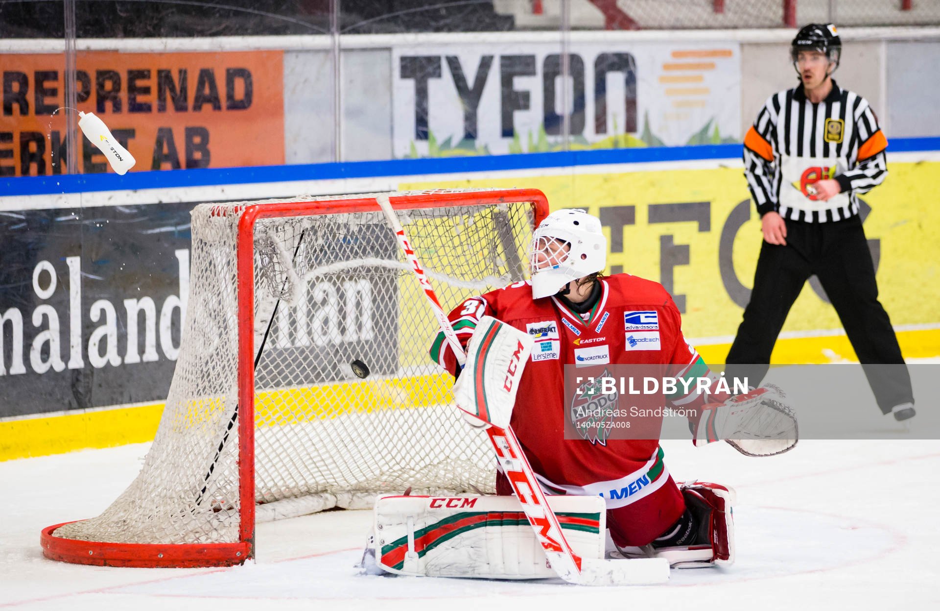 Modos målvakt Emil Hedman släpper in 2-3 målet
