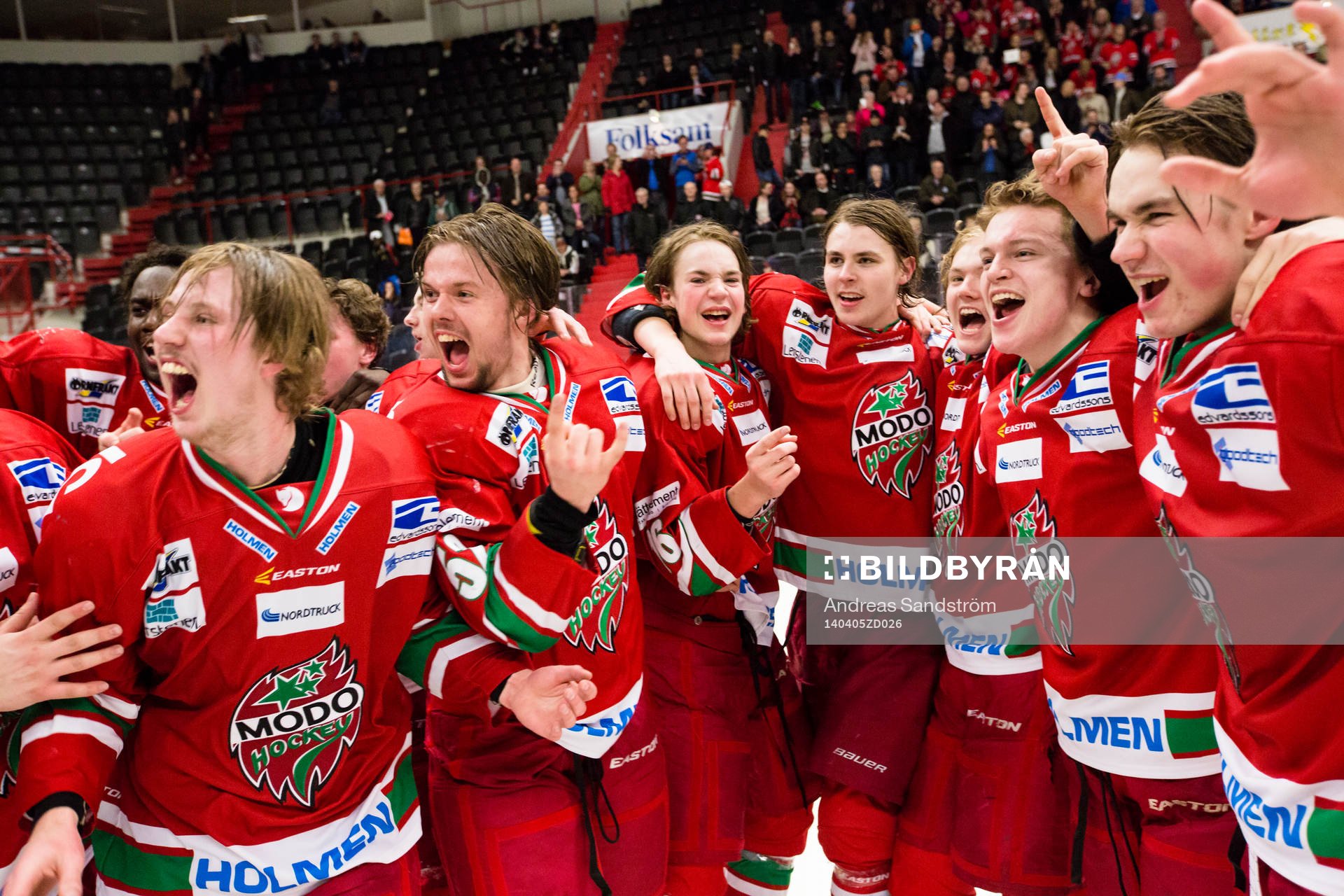 Modos spelare firar segern och JSM-Guldet