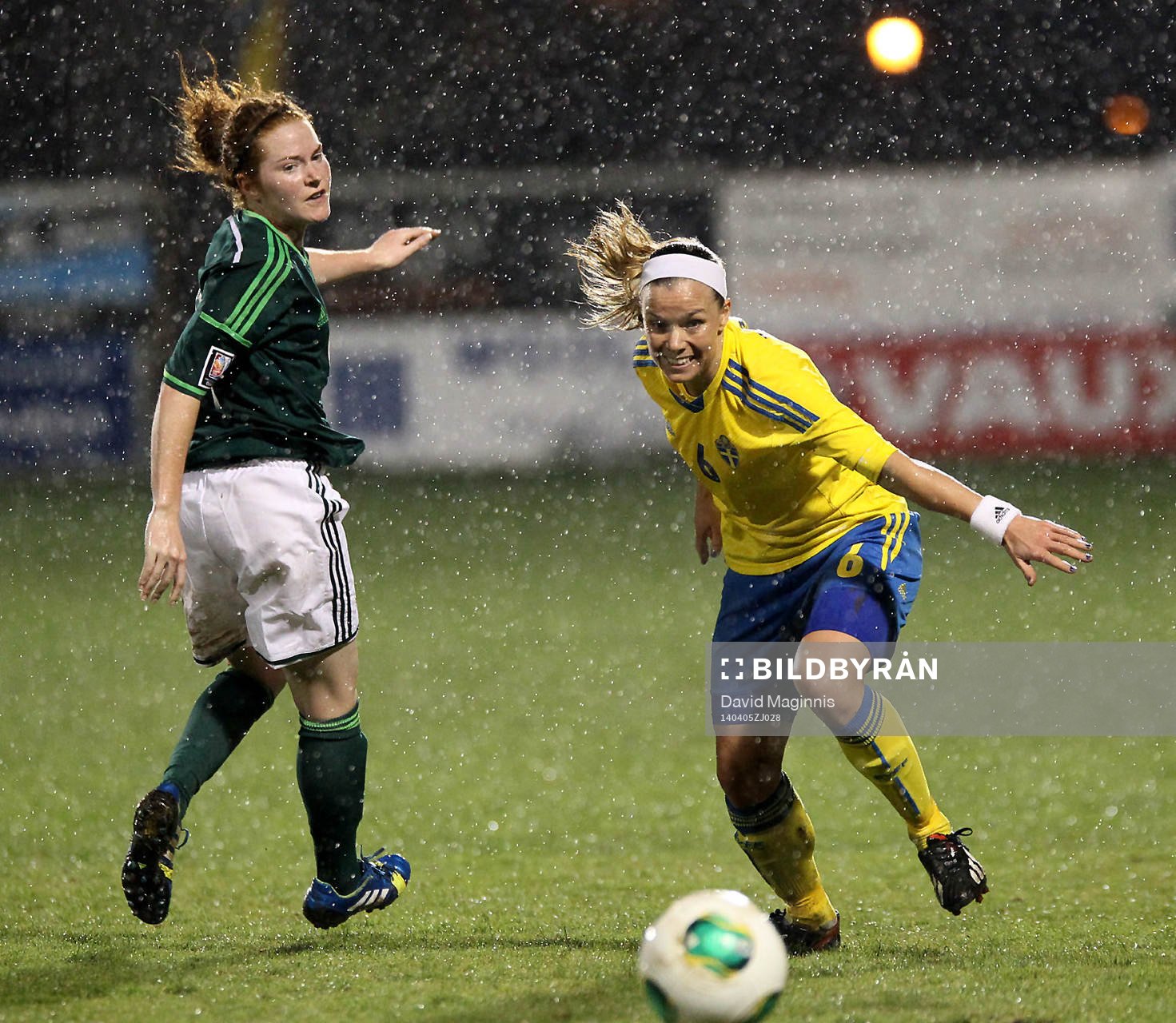 Sara Thunebro and Northern Ireland's Laura Rafferty