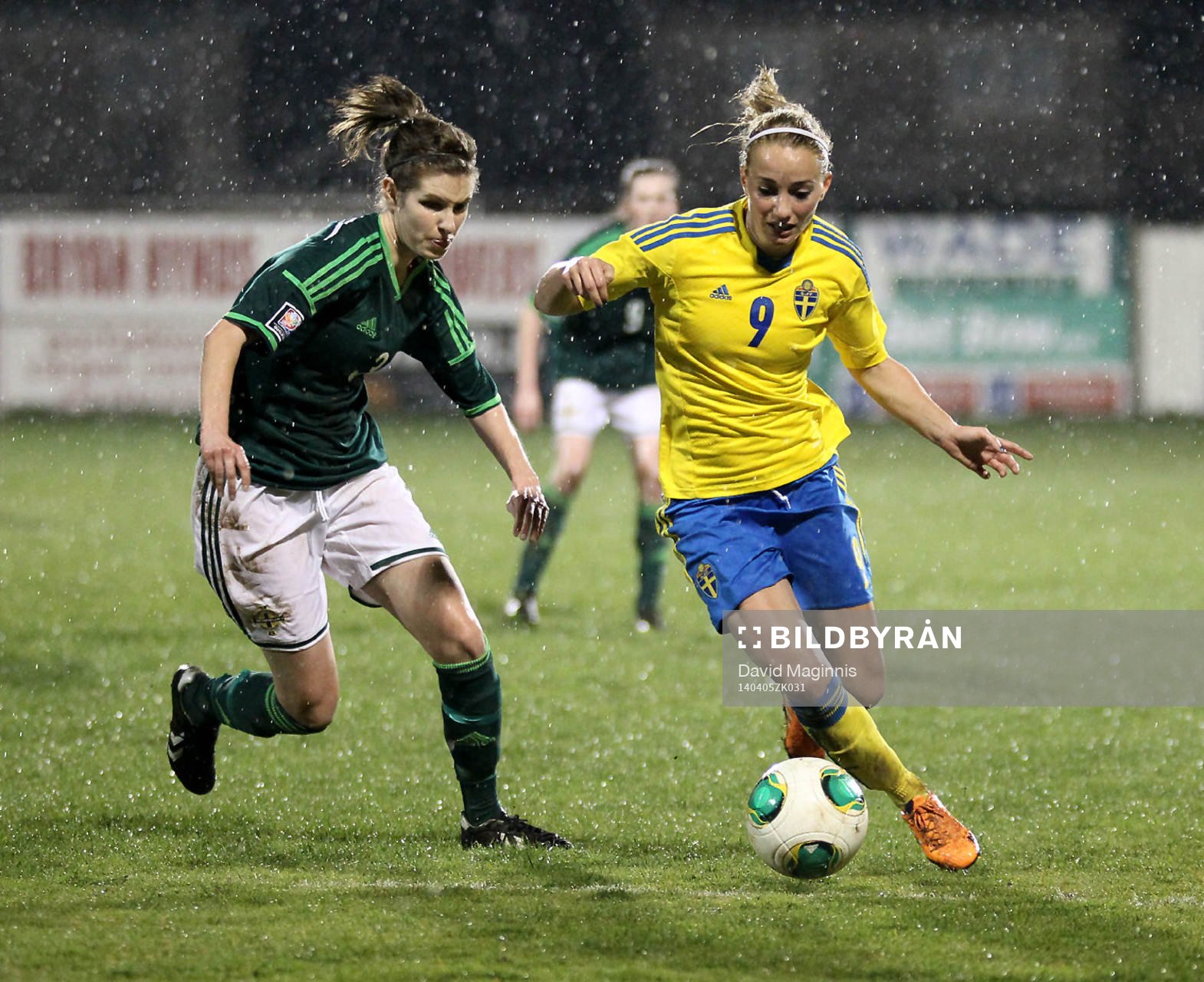Sweden's Kosovare Asllani and Northern Ireland's Lisa Armour