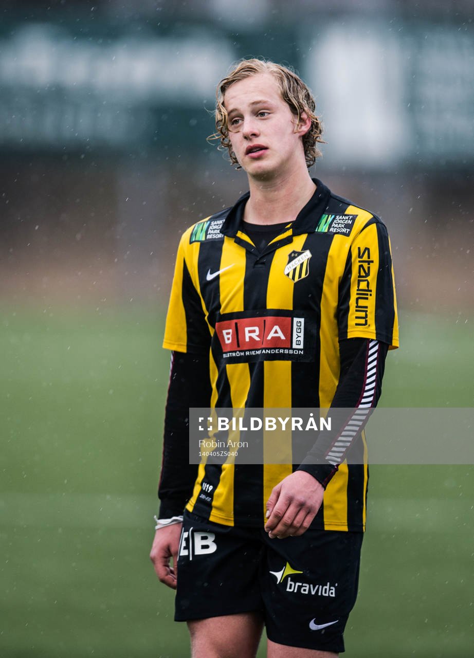 Häckens Gustav Berggren i fotbollsmatchen mellan BK