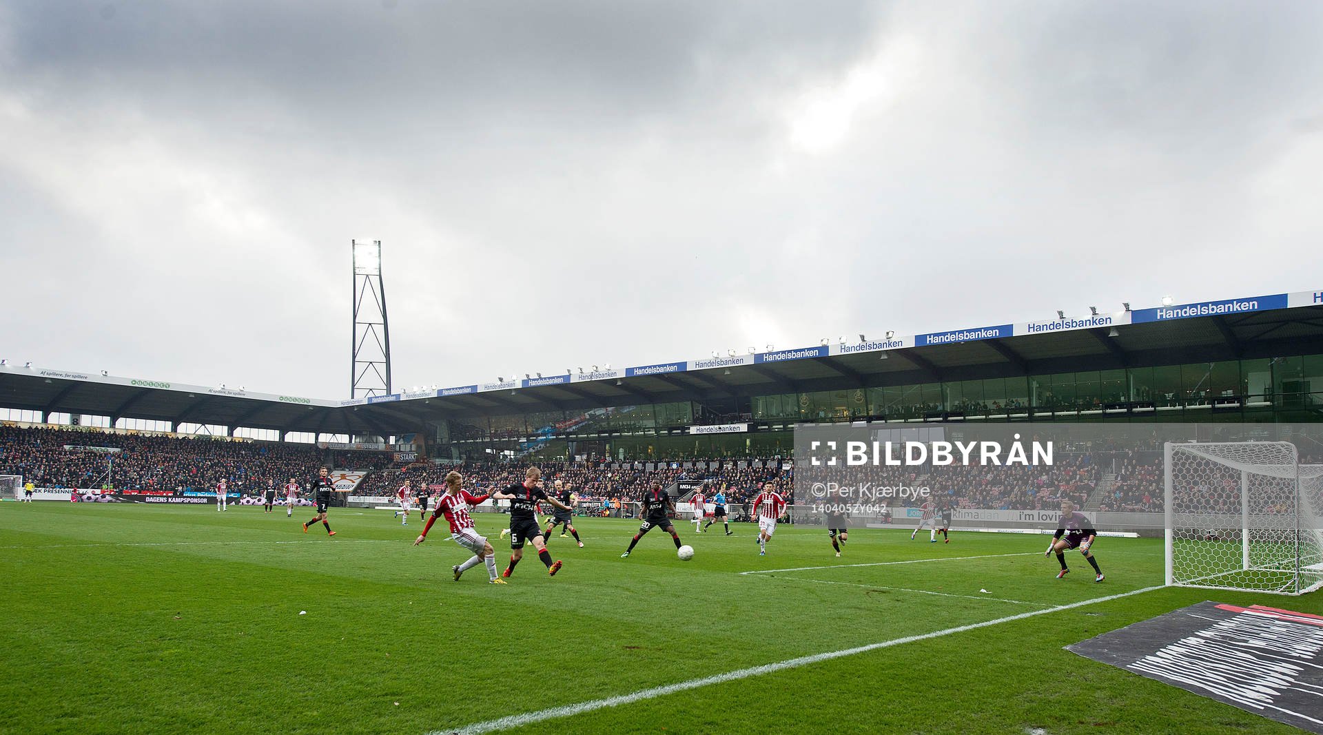 [DK=20140305: FCM og AaB i kamp på MCH Arena]