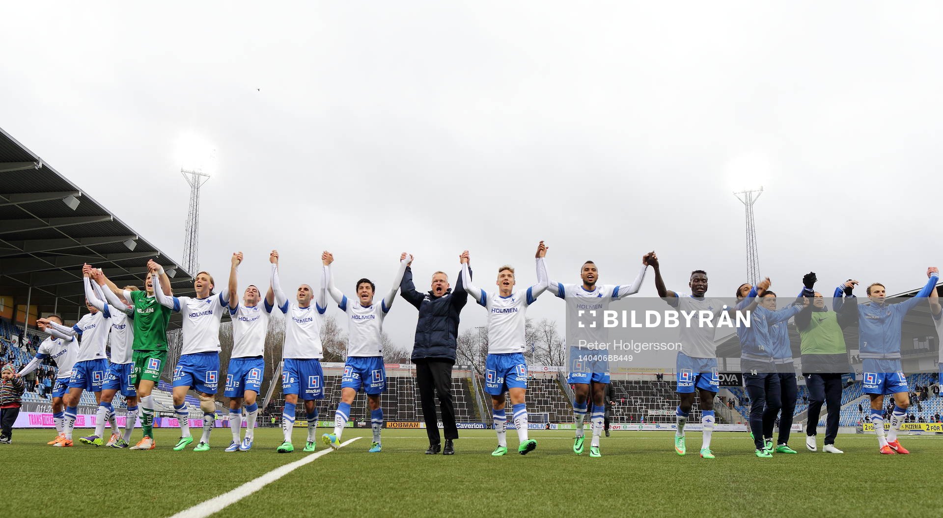 Norrköping jublar efter segern under fotbollsmatchen i allsvenskan mellan Norrköping och Helsingborg den 06 april 2014 i Norrköping.
