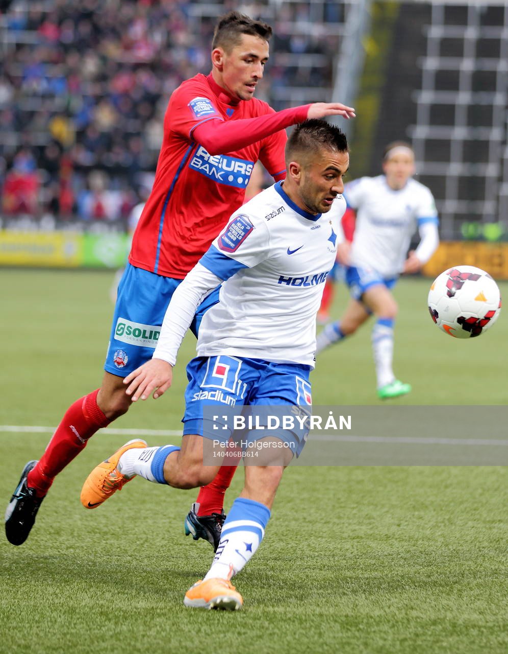 Helsingborgs Loret Sadiku och Norrköpings Christopher Telo